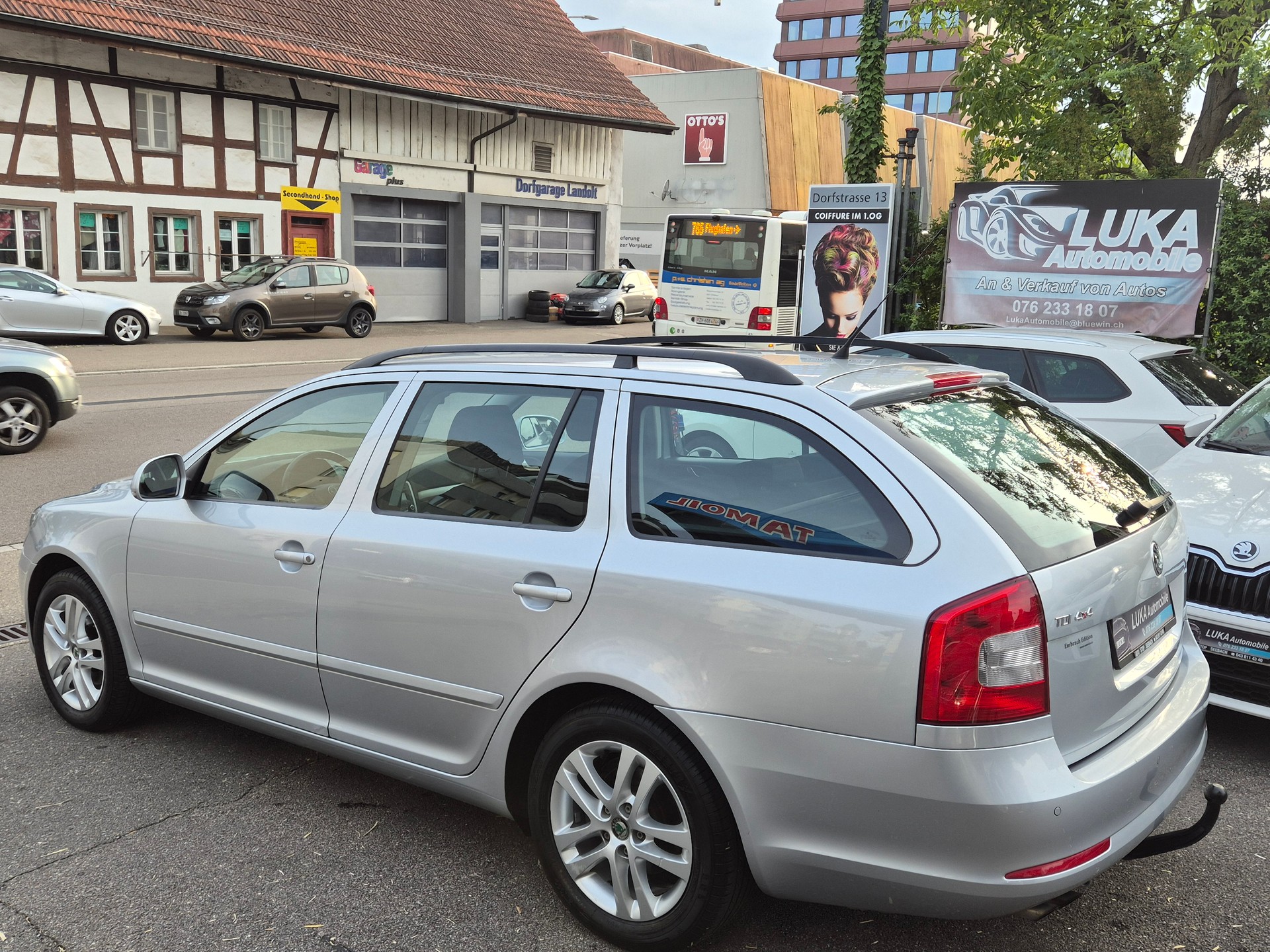 SKODA Octavia Combi 1.6 TDI Swiss Adventure 4x4-image-1