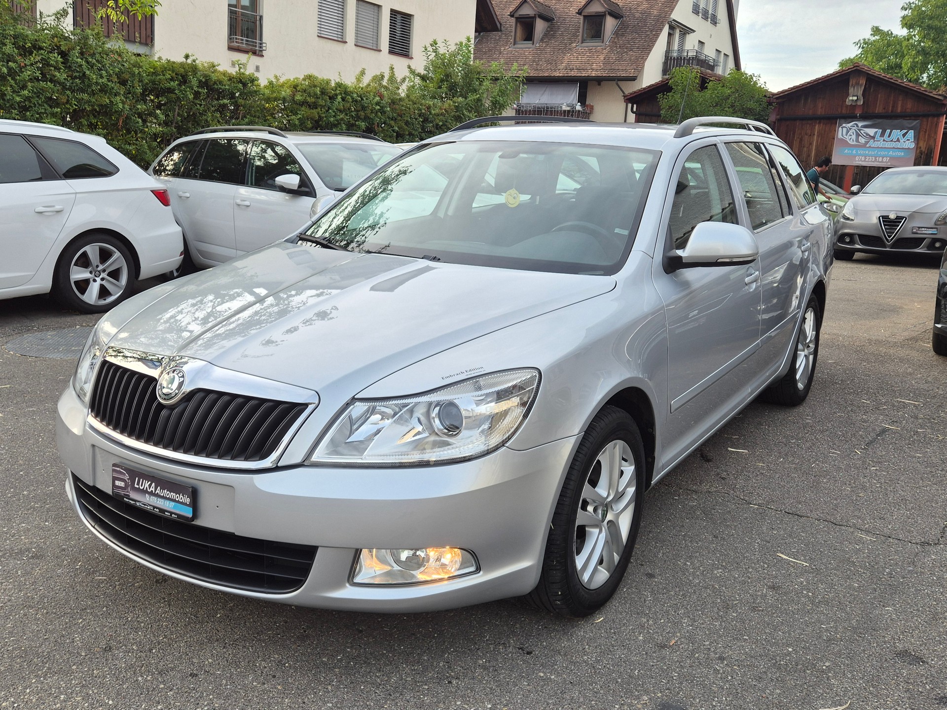 SKODA Octavia Combi 1.6 TDI Swiss Adventure 4x4-image-0