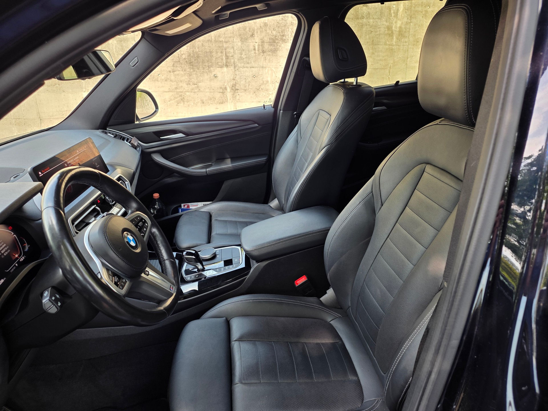BMW 30d xDrive-image-2