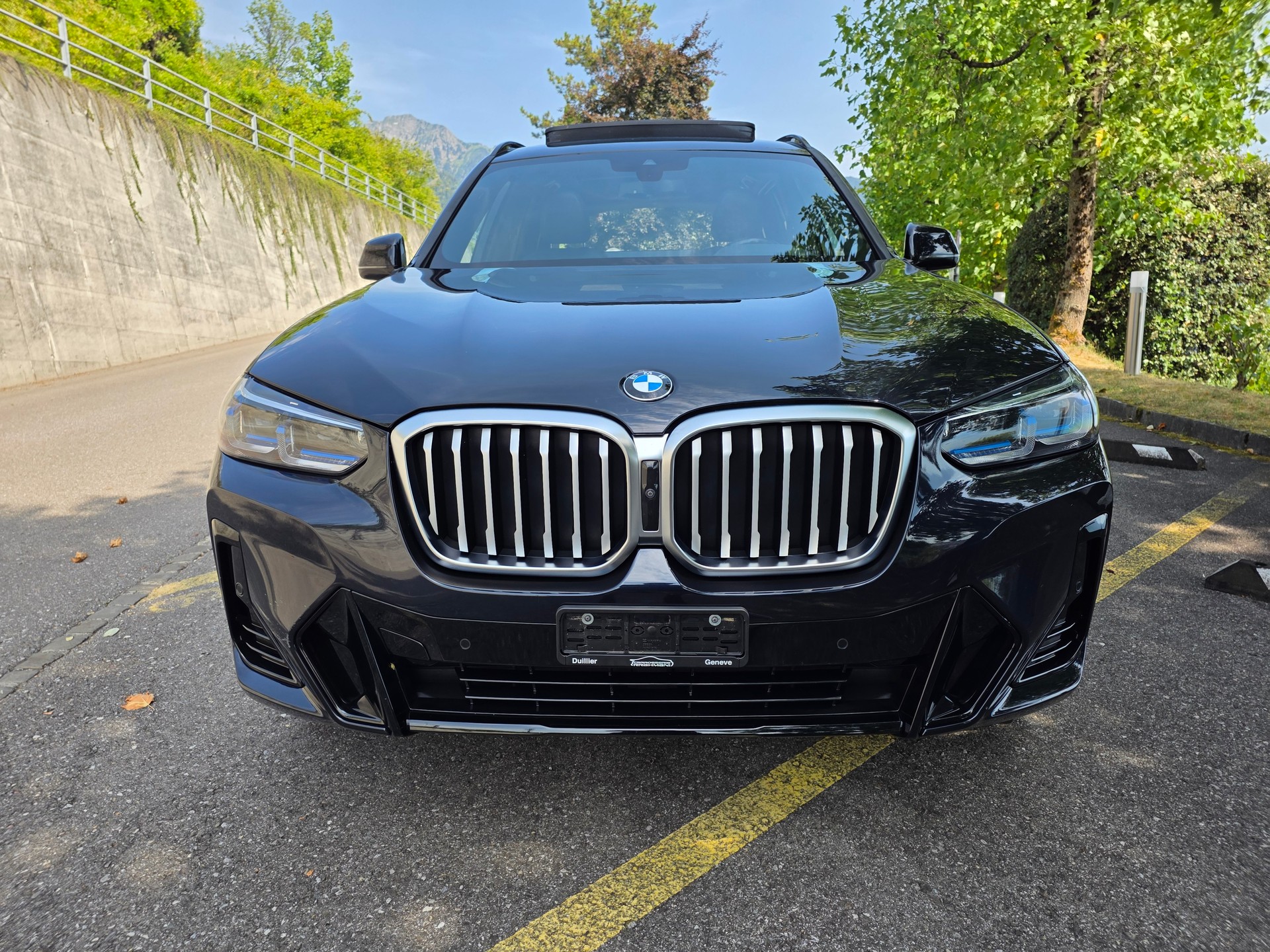 BMW 30d xDrive-image-0