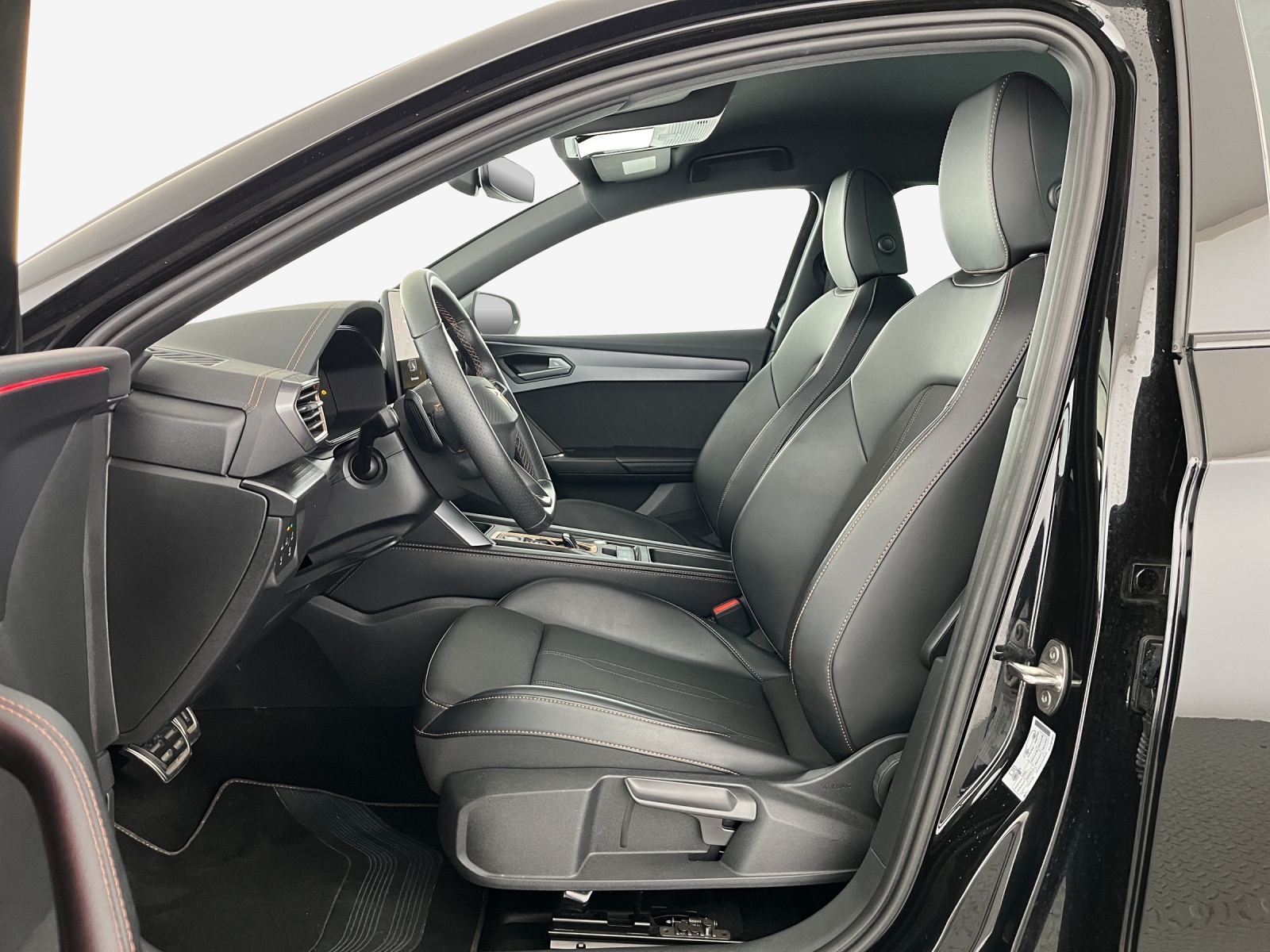 CUPRA LEON ST 1.5 eTSI DSG-image-7