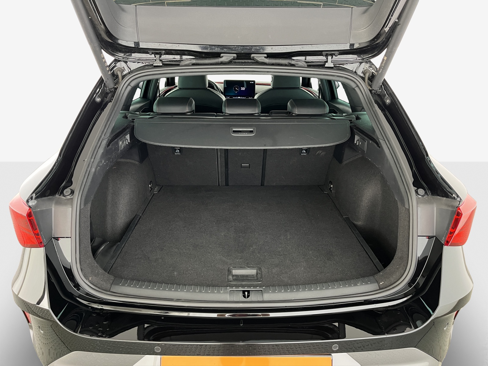 CUPRA LEON ST 1.5 eTSI DSG-image-12