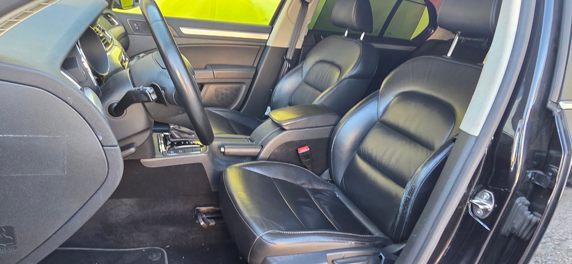 SKODA Superb 2.0 TDi Ambition DSG-image-10