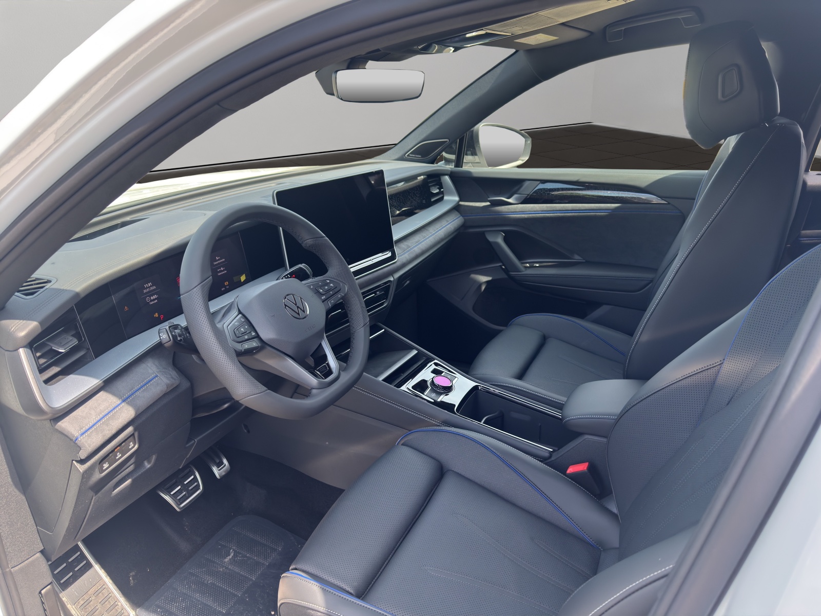 VW Tayron 2.0 TDI SCR R-Line 4Motion DSG-image-3