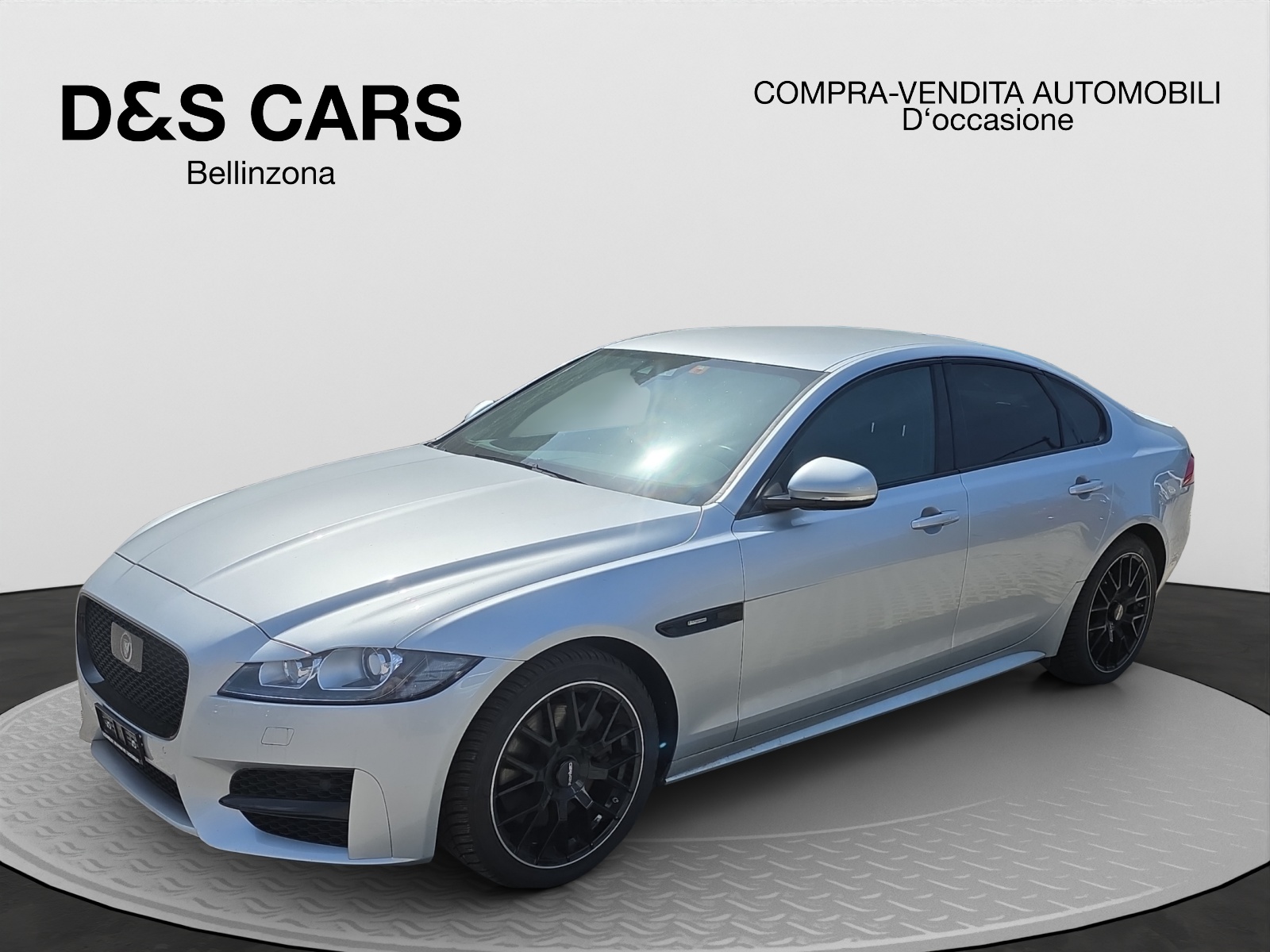 JAGUAR XF 20d Pure AWD Automatic-image-0