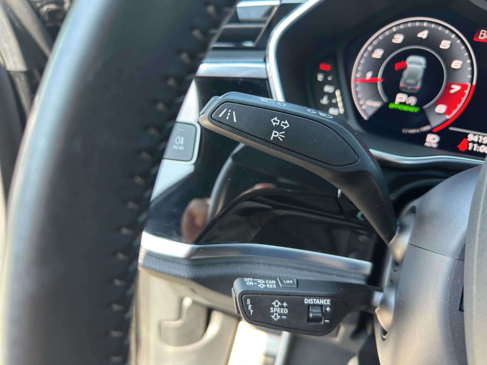 AUDI Q3 45 TFSI S line quattro S-tronic-image-14