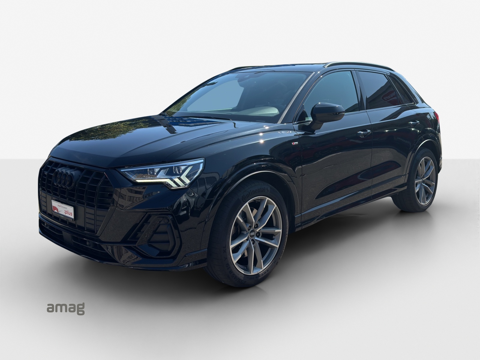 AUDI Q3 45 TFSI S line quattro S-tronic-image-0