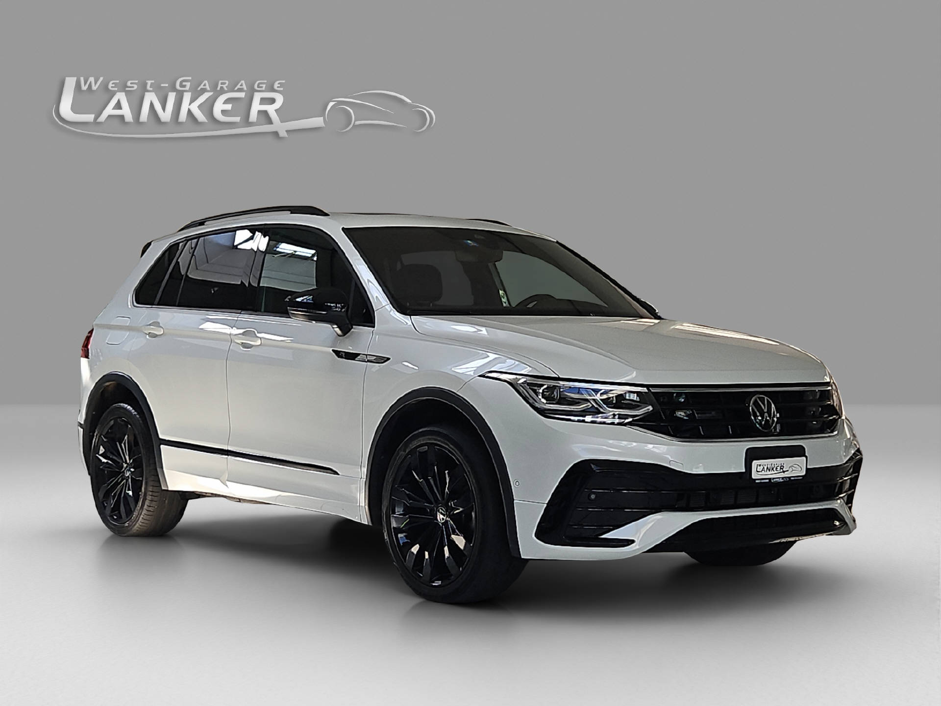 VW Tiguan 2.0 TSI R-Line DSG-showroom-element-1
