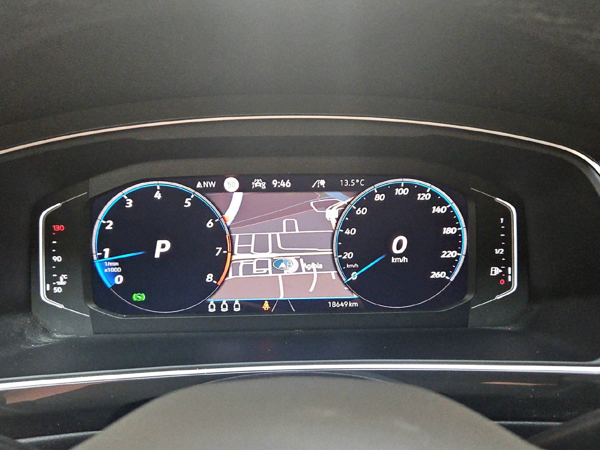 VW Tiguan 2.0 TSI R-Line DSG-image-8