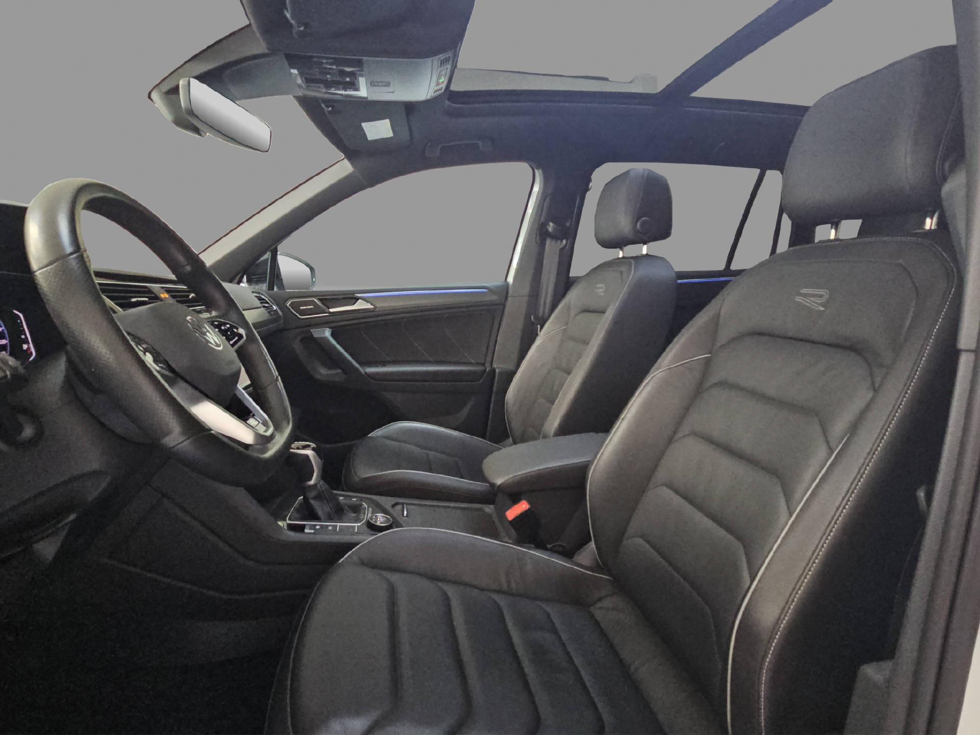 VW Tiguan 2.0 TSI R-Line DSG-image-5