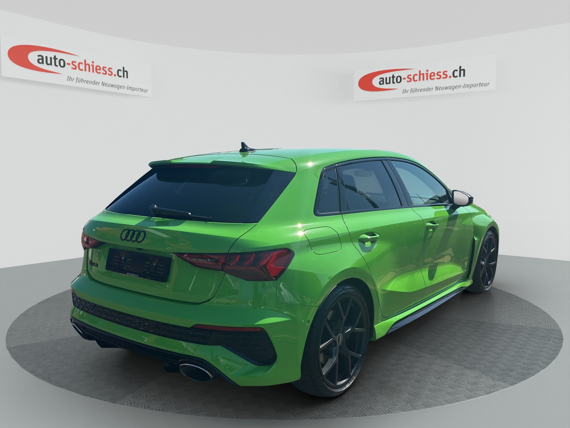 AUDI RS3 Sportback 2.5 TSI quattro S-tronic Black Edition-image-5