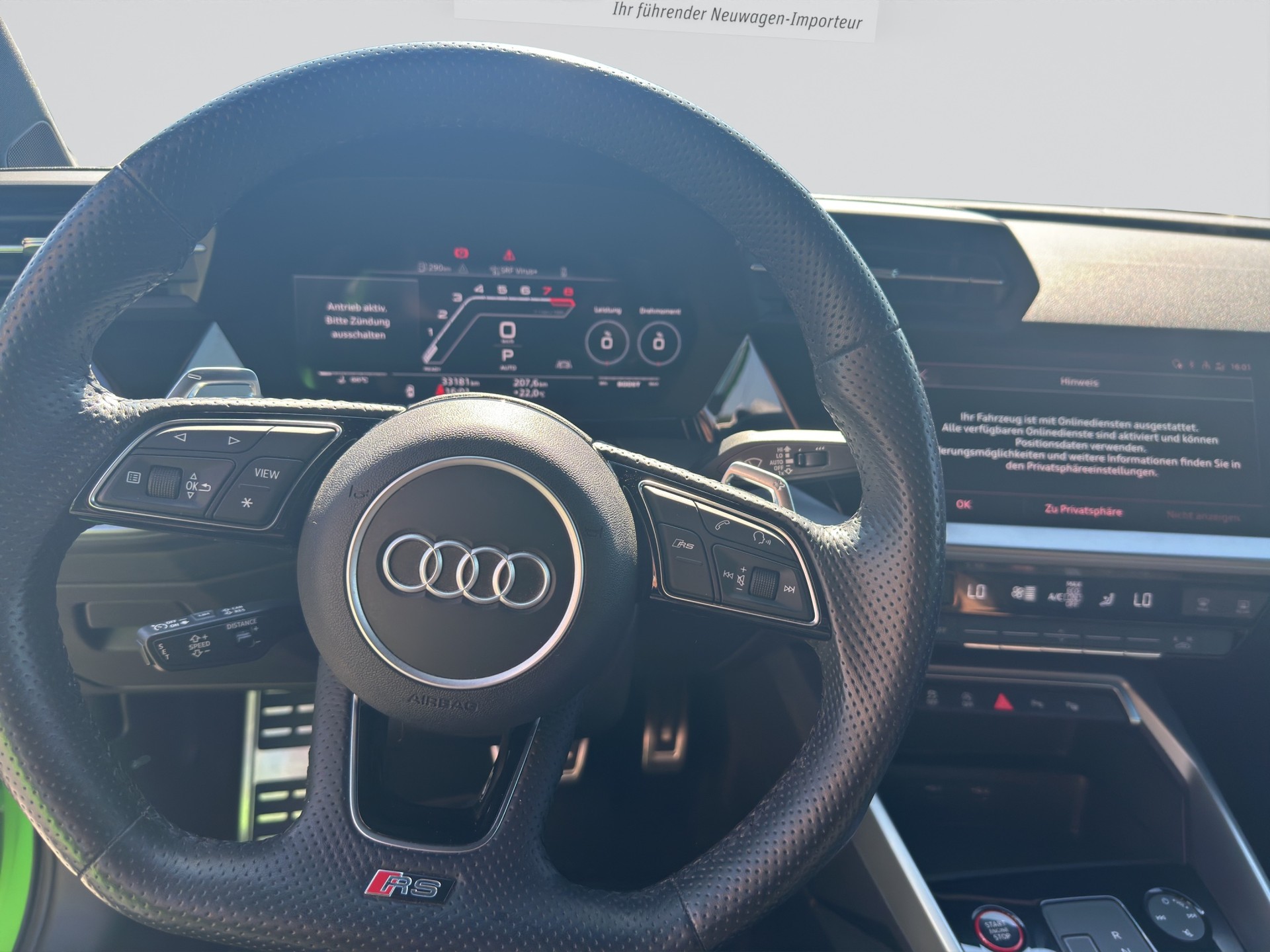 AUDI RS3 Sportback 2.5 TSI quattro S-tronic Black Edition-image-10