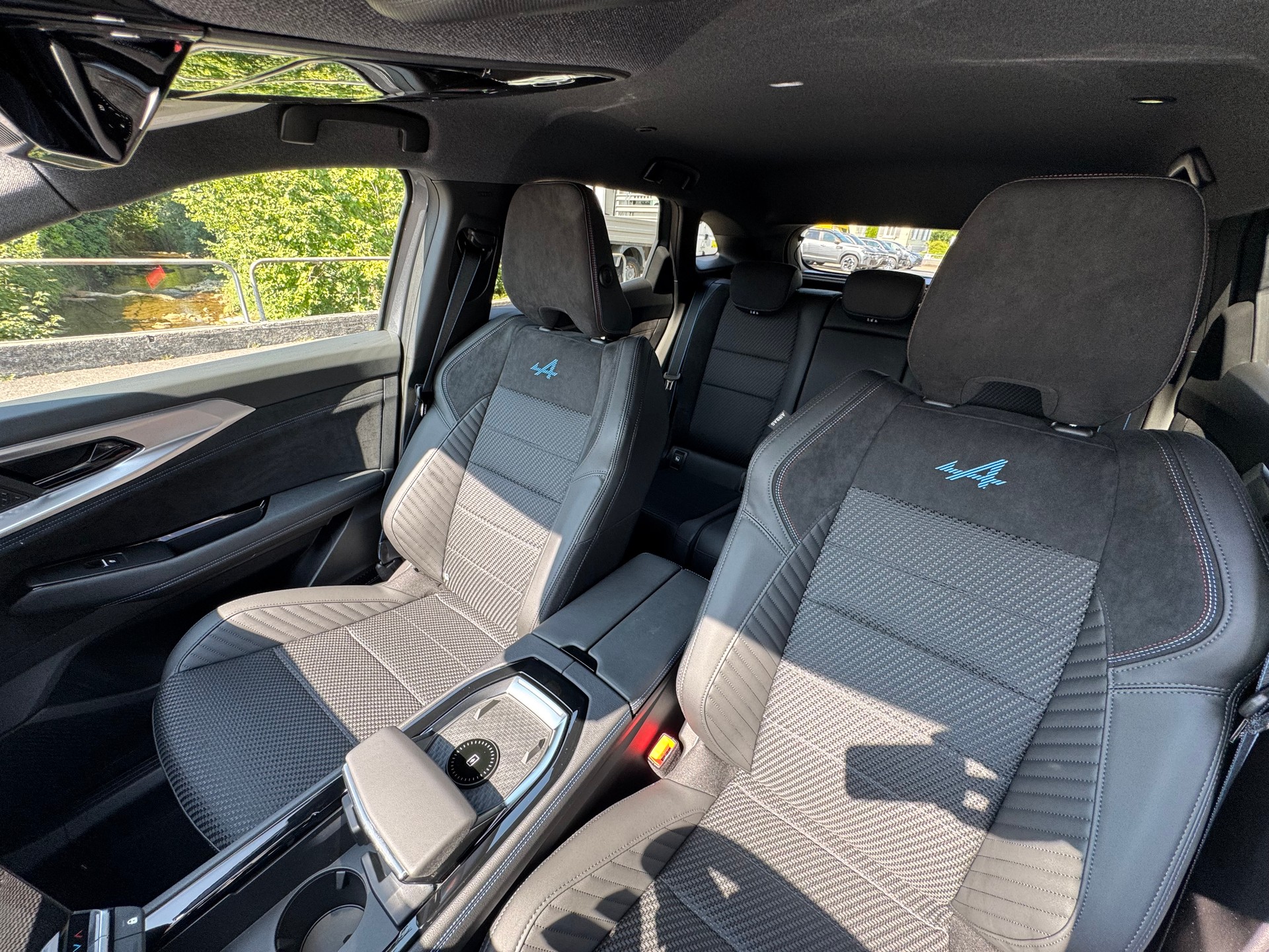 RENAULT Austral 1.2 HEV 200 esprit Alpine A-image-14