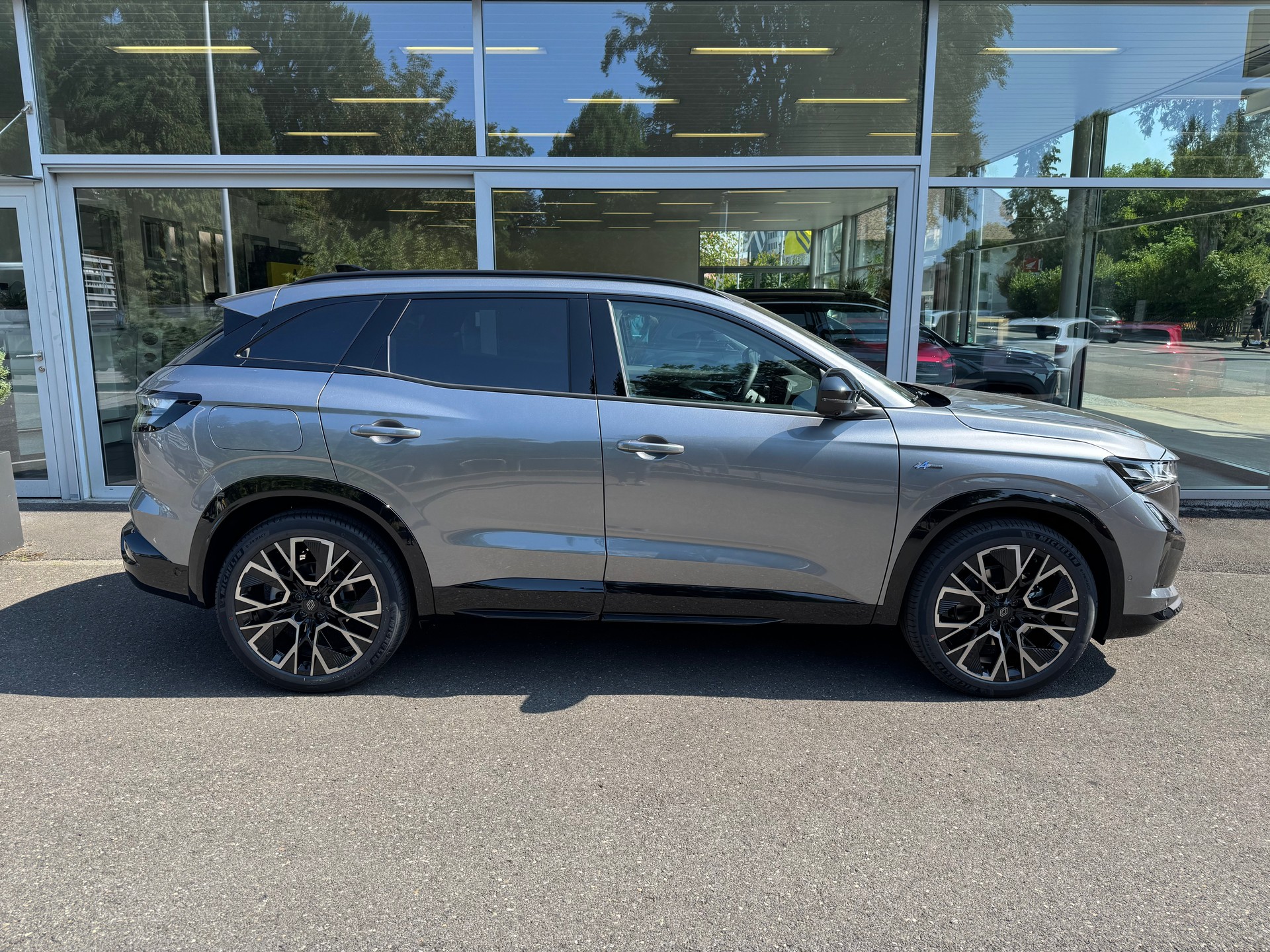 RENAULT Austral 1.2 HEV 200 esprit Alpine A-image-1