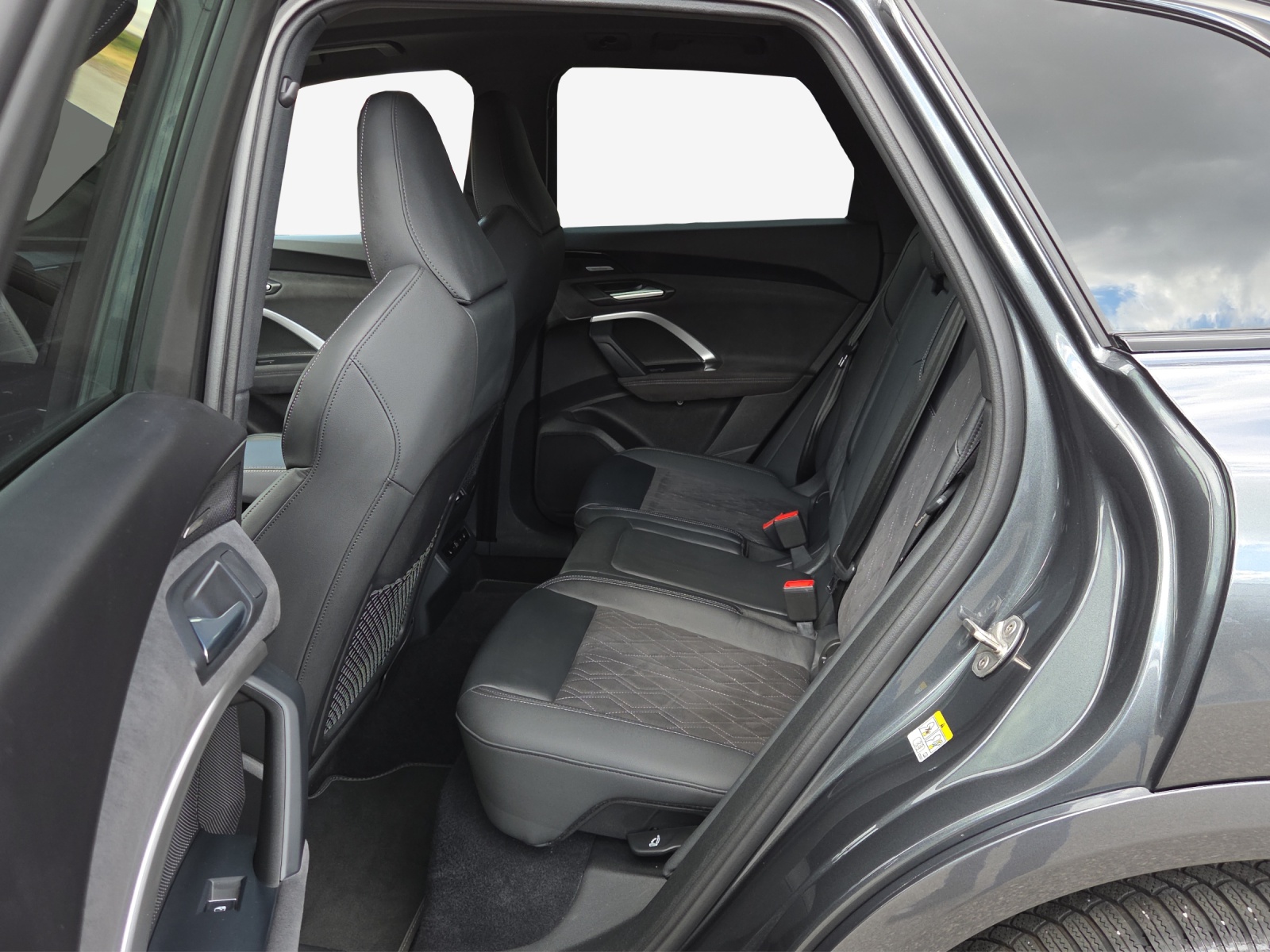 AUDI Q5 TFSI quatto 150 kW S-tronic-image-11