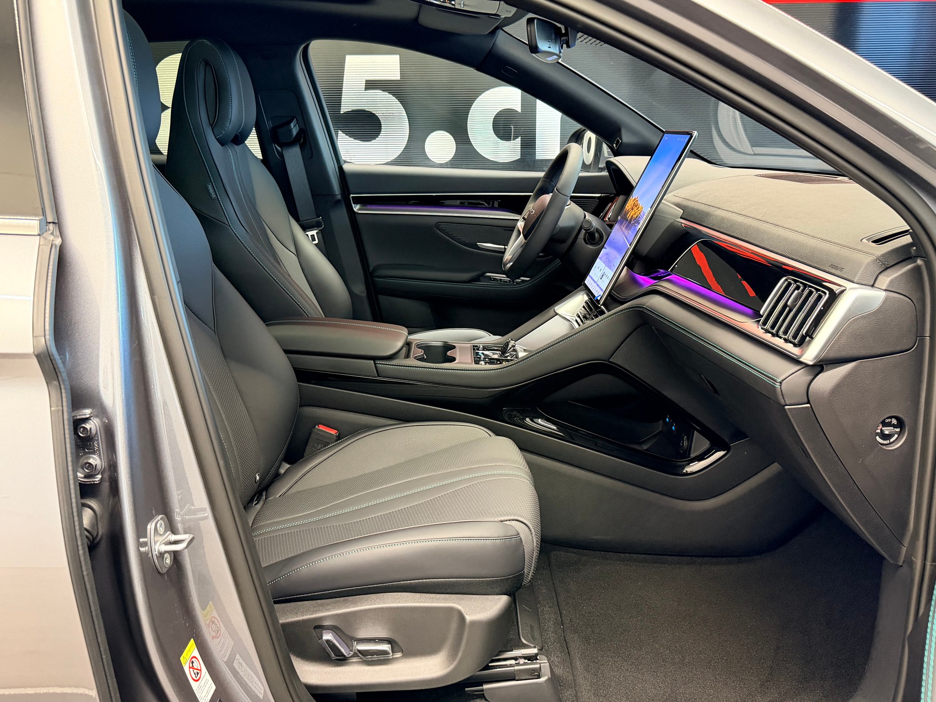 BYD Seal U DM-i Design AWD-image-19