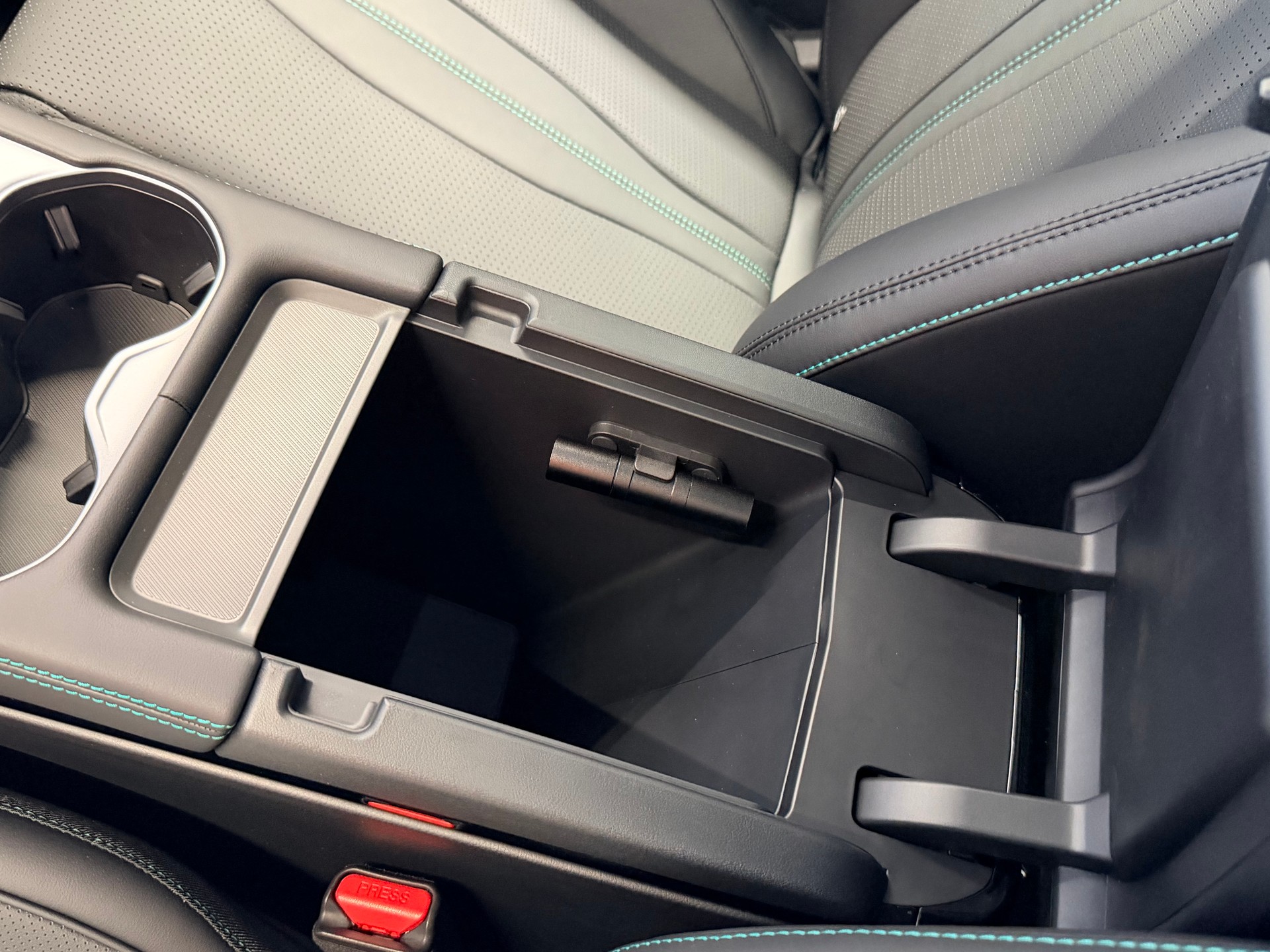BYD Seal U DM-i Design AWD-image-27