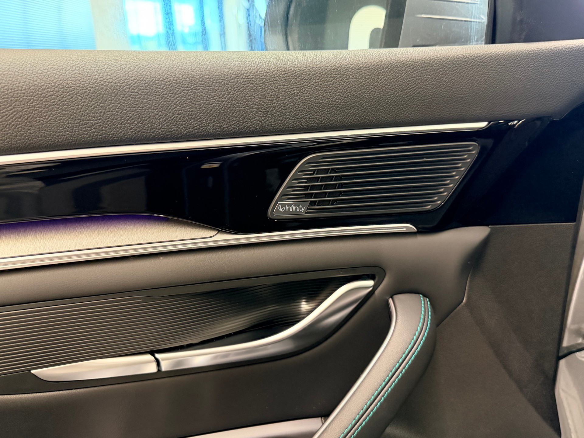 BYD Seal U DM-i Design AWD-image-11