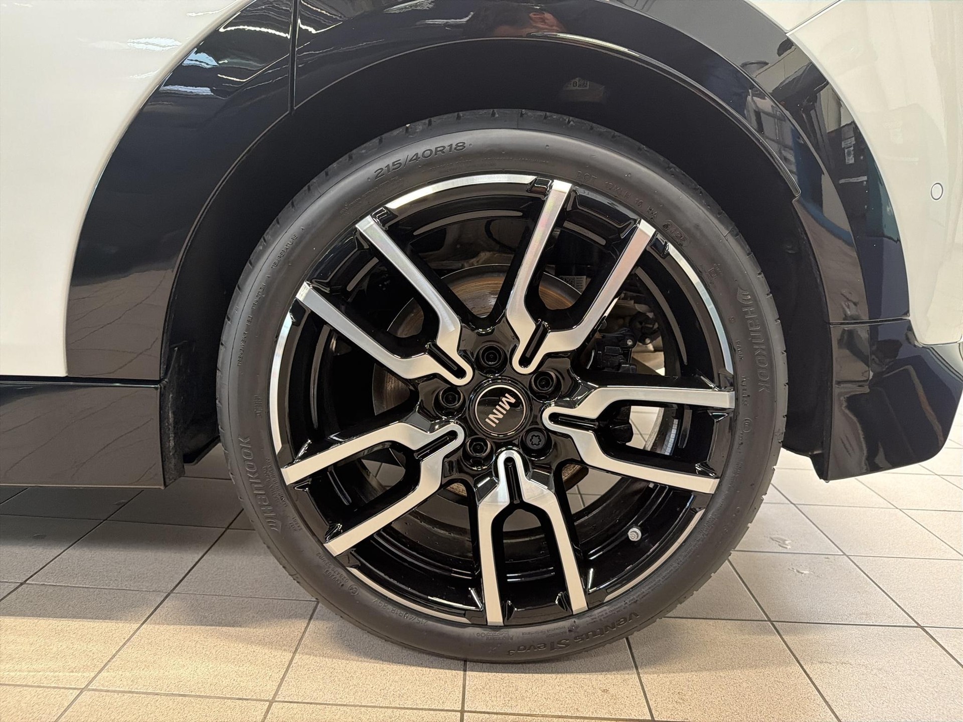 MINI Cooper 5 door S-image-6