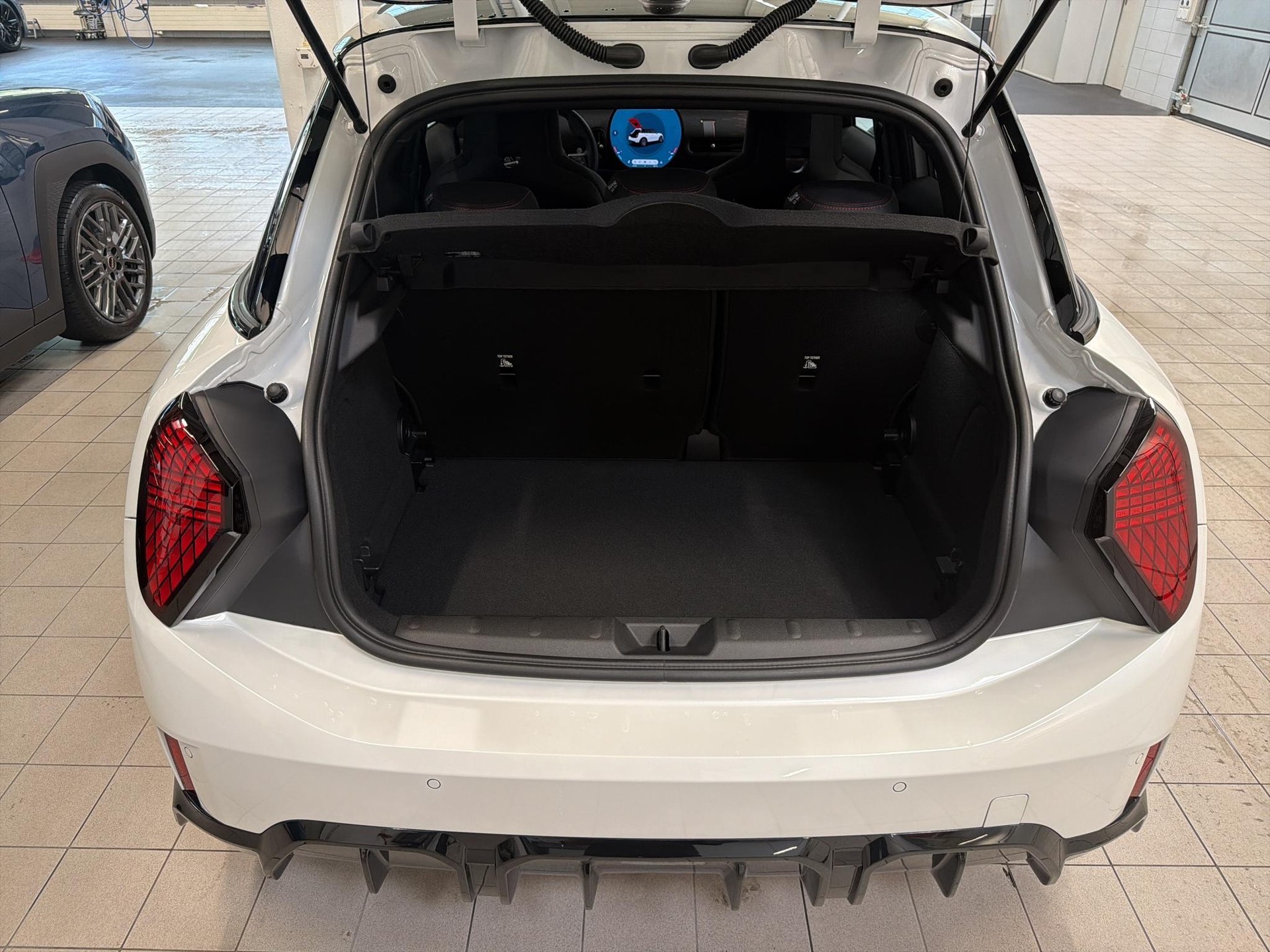 MINI Cooper 5 door S-image-15
