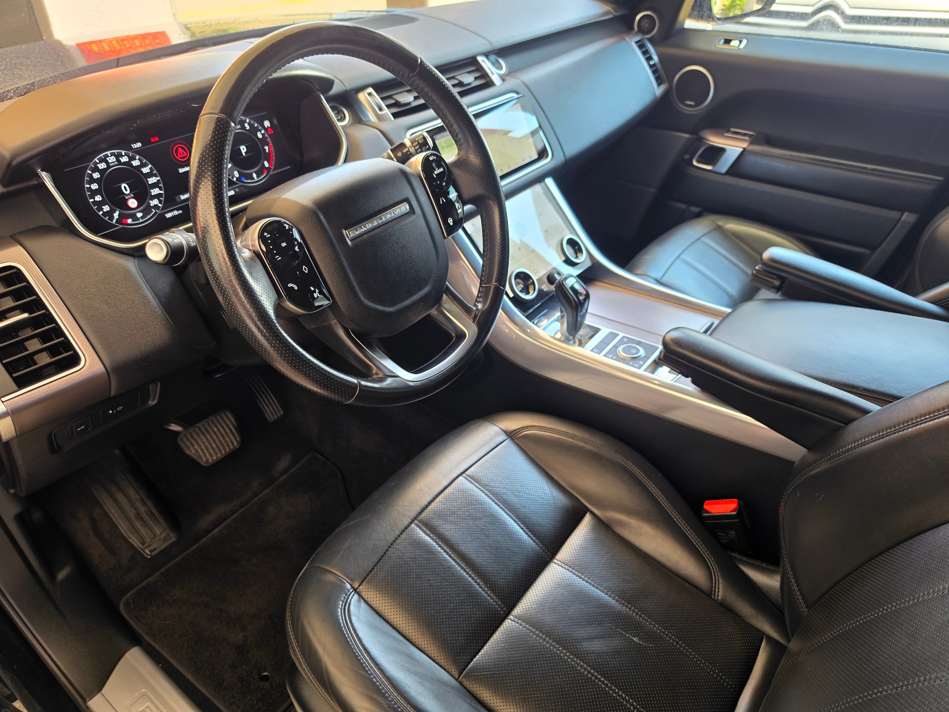 LAND ROVER RANGE ROVER-image-8