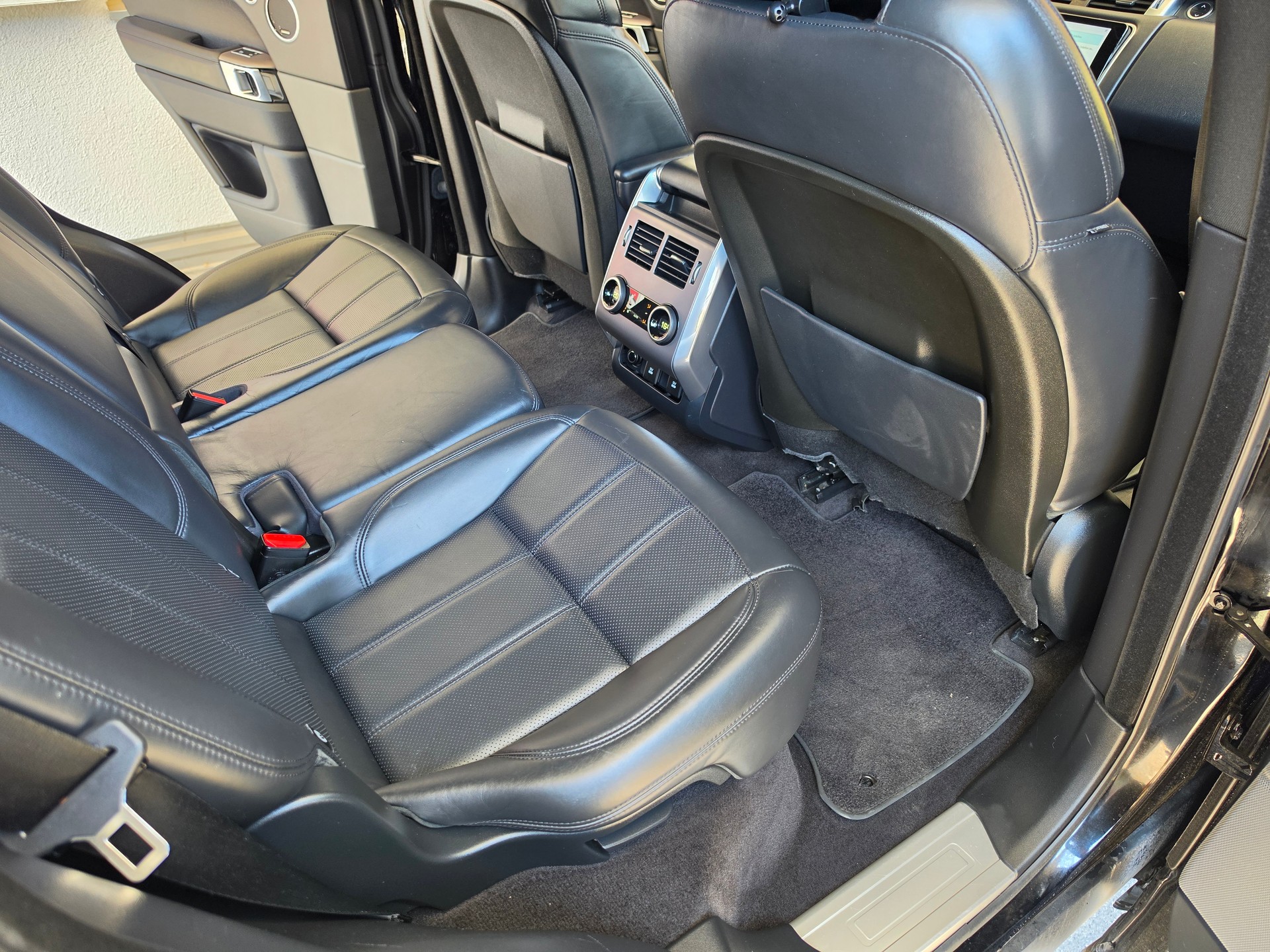 LAND ROVER RANGE ROVER-image-15