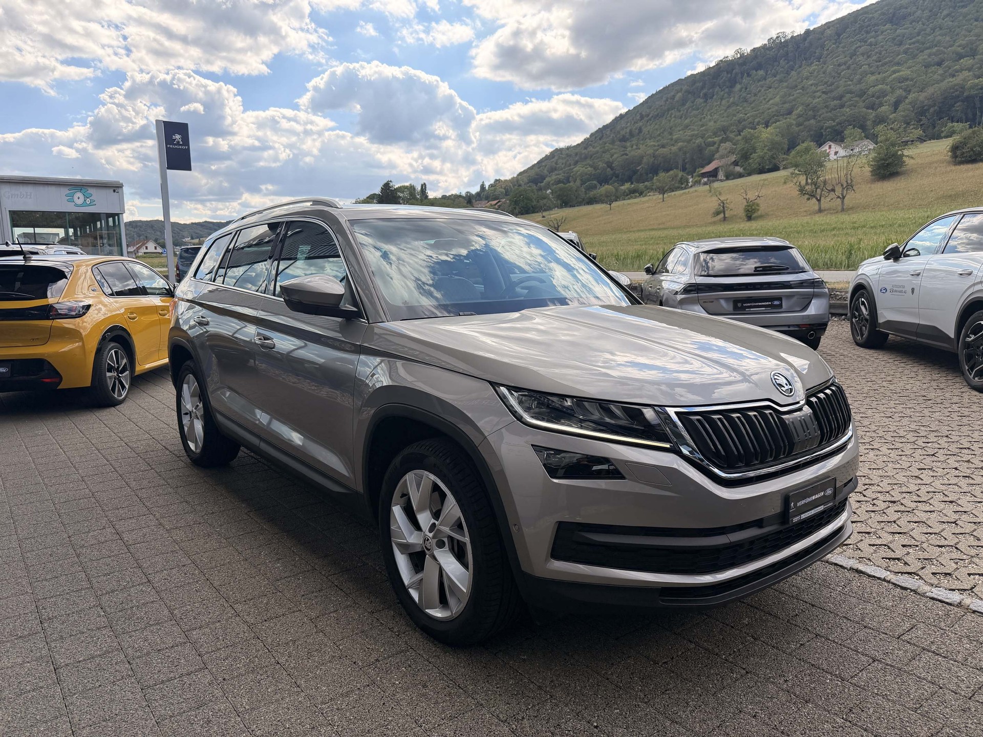 SKODA Kodiaq 2.0 TSI Style DSG-image-3