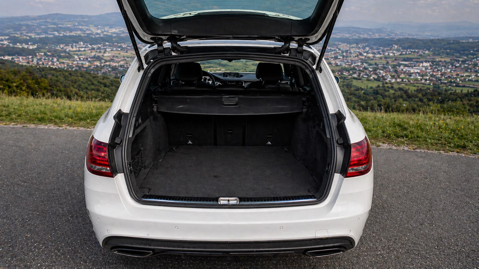 MERCEDES-BENZ C 450 AMG 4matic-image-4