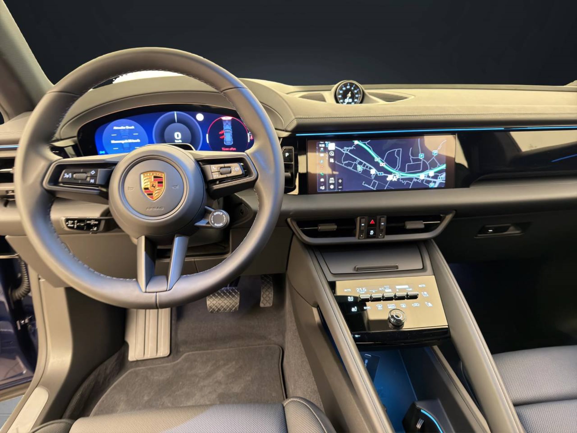 PORSCHE Macan 4-image-14
