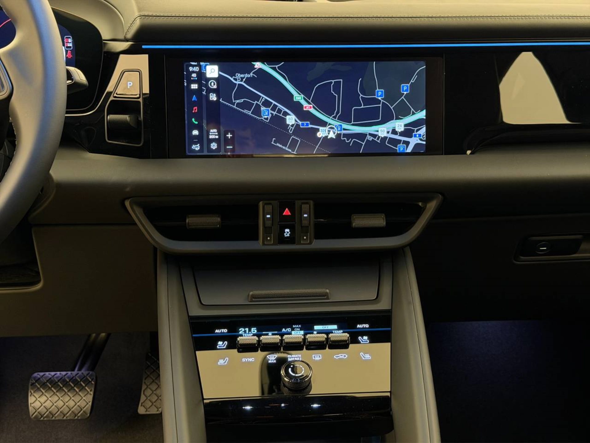 PORSCHE Macan 4-image-15