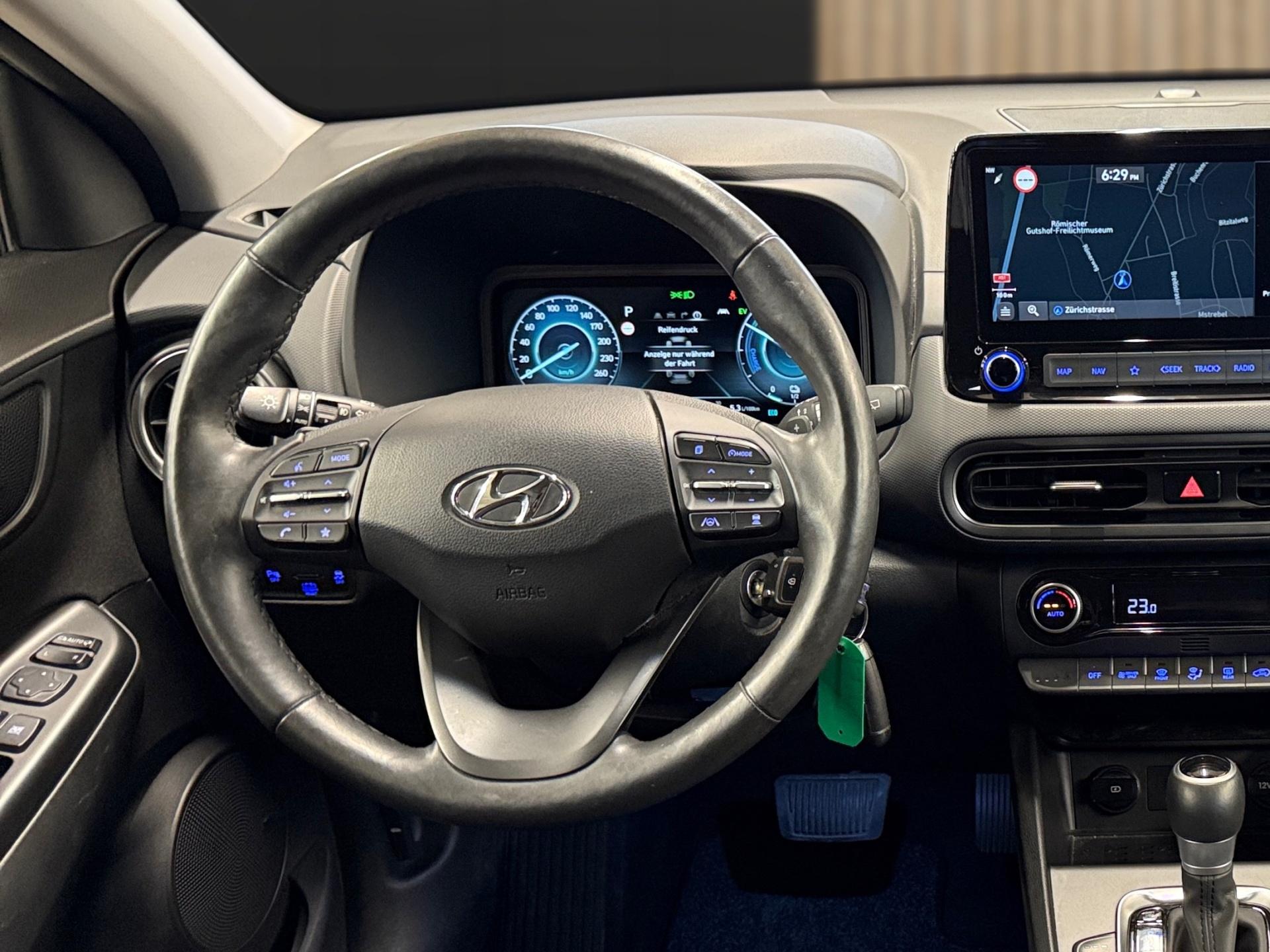 HYUNDAI Kona 1.6 GDi HEV Amplia DCT-image-12