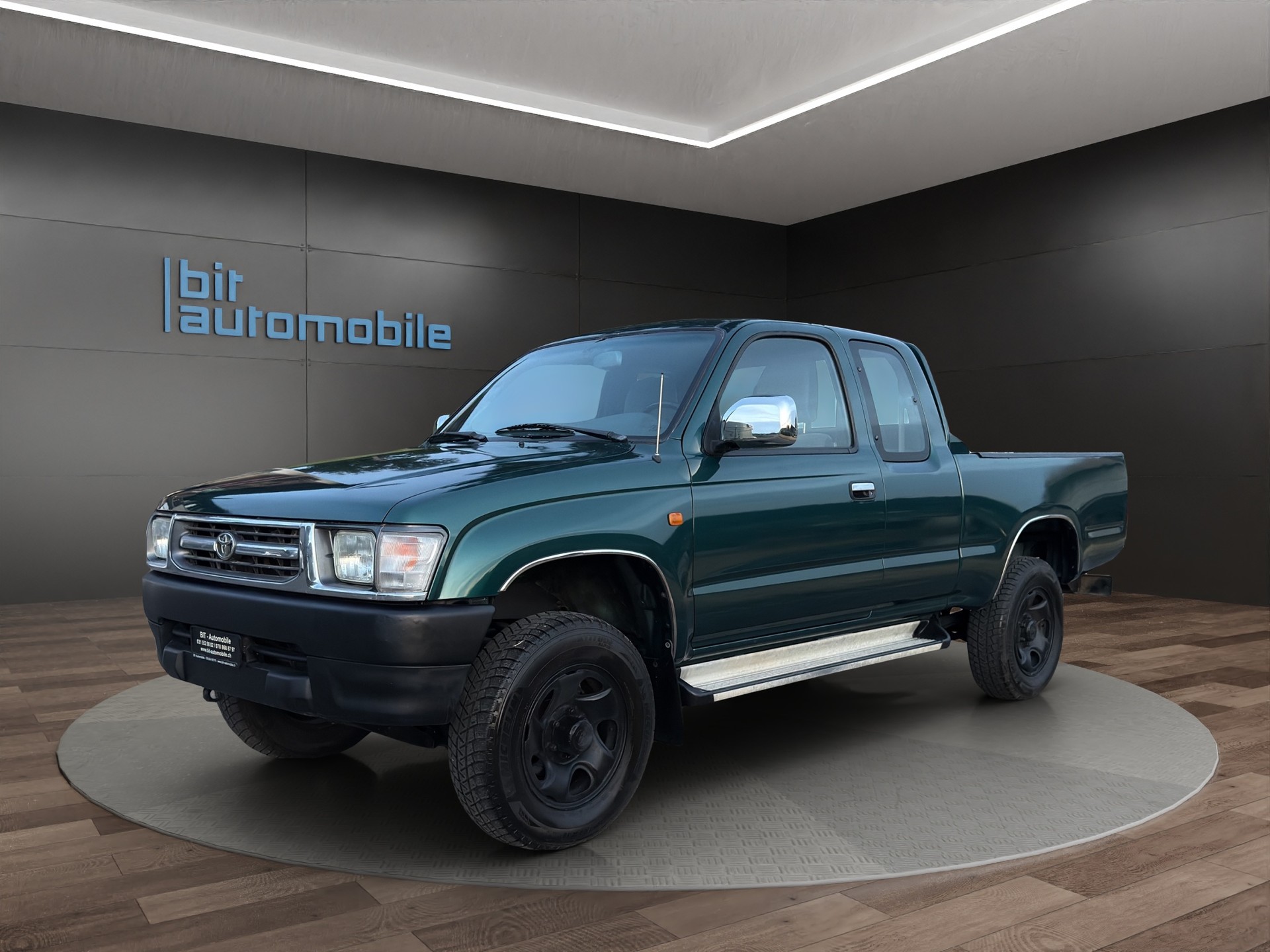 TOYOTA Hilux RZN 173 X-TRA Cab SR5-image-0