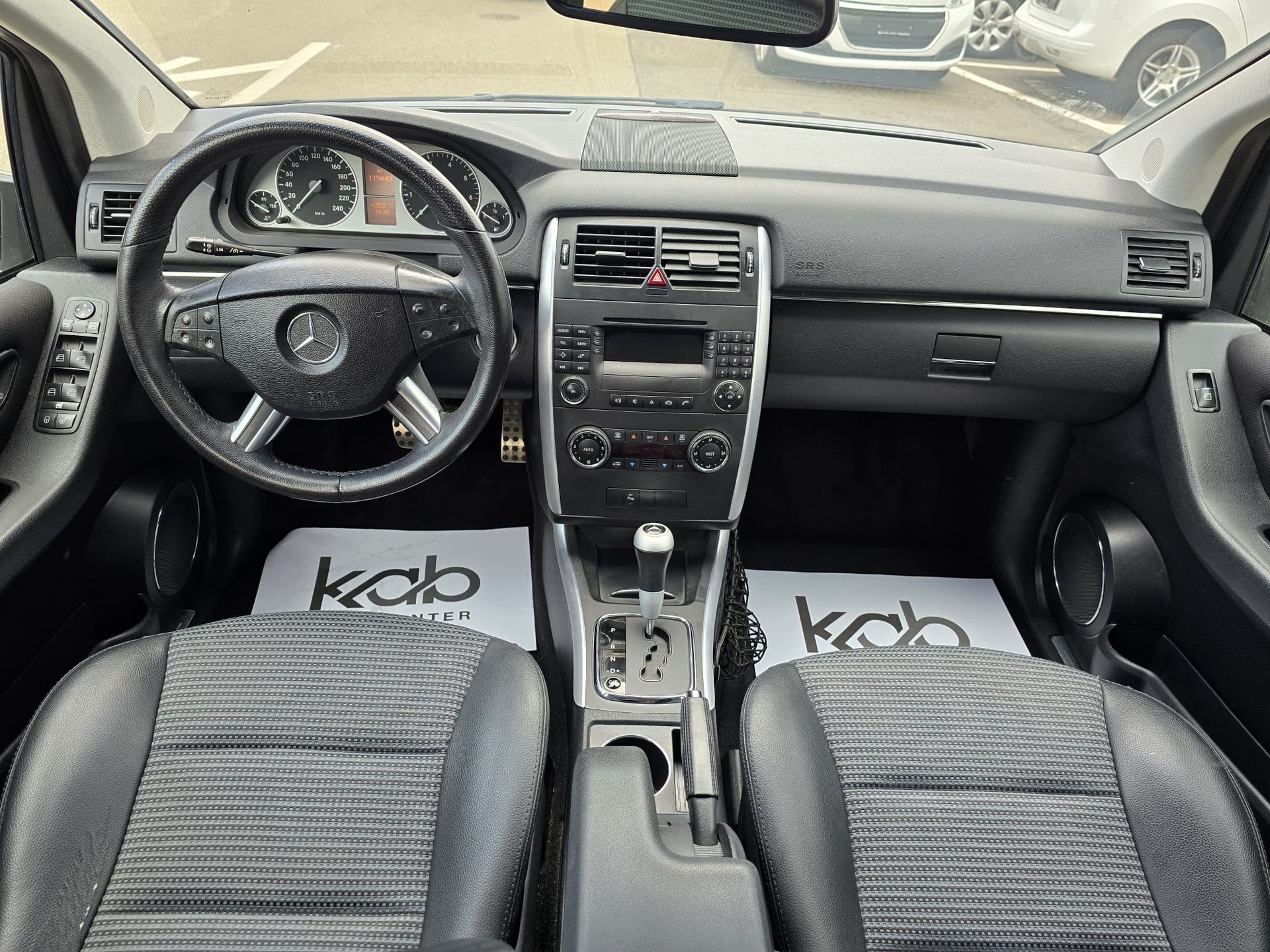MERCEDES-BENZ B 200 T-image-8