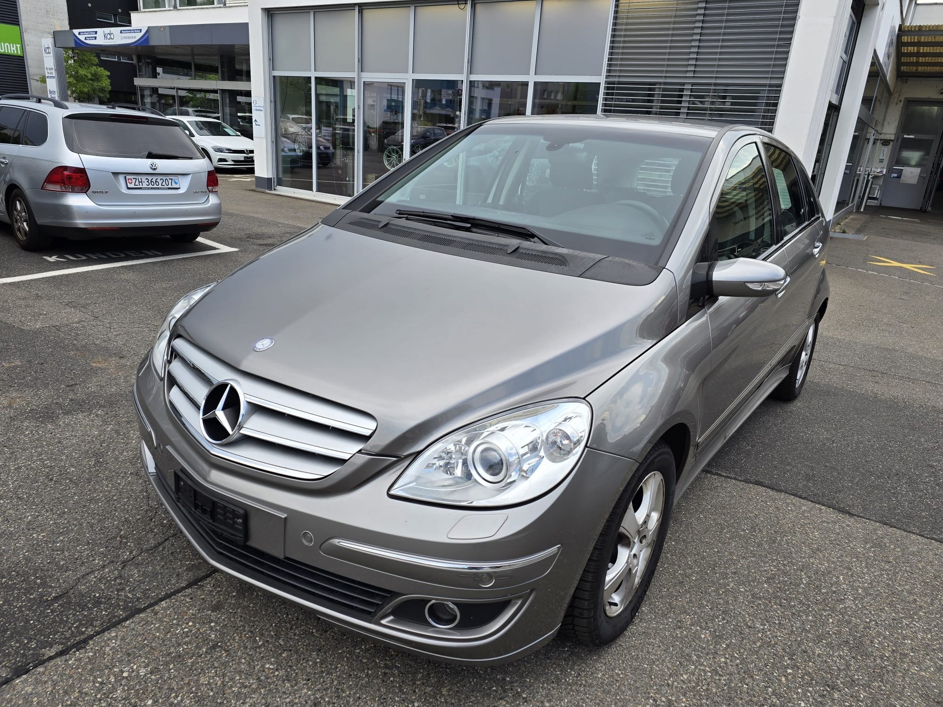MERCEDES-BENZ B 200 T-image-0