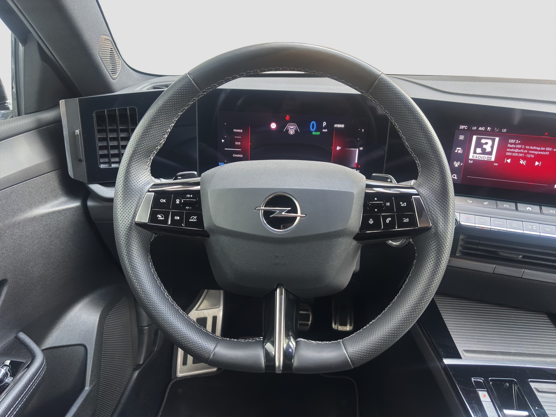 OPEL Astra 1.6 PHEV Turbo Swiss Plus A-image-3
