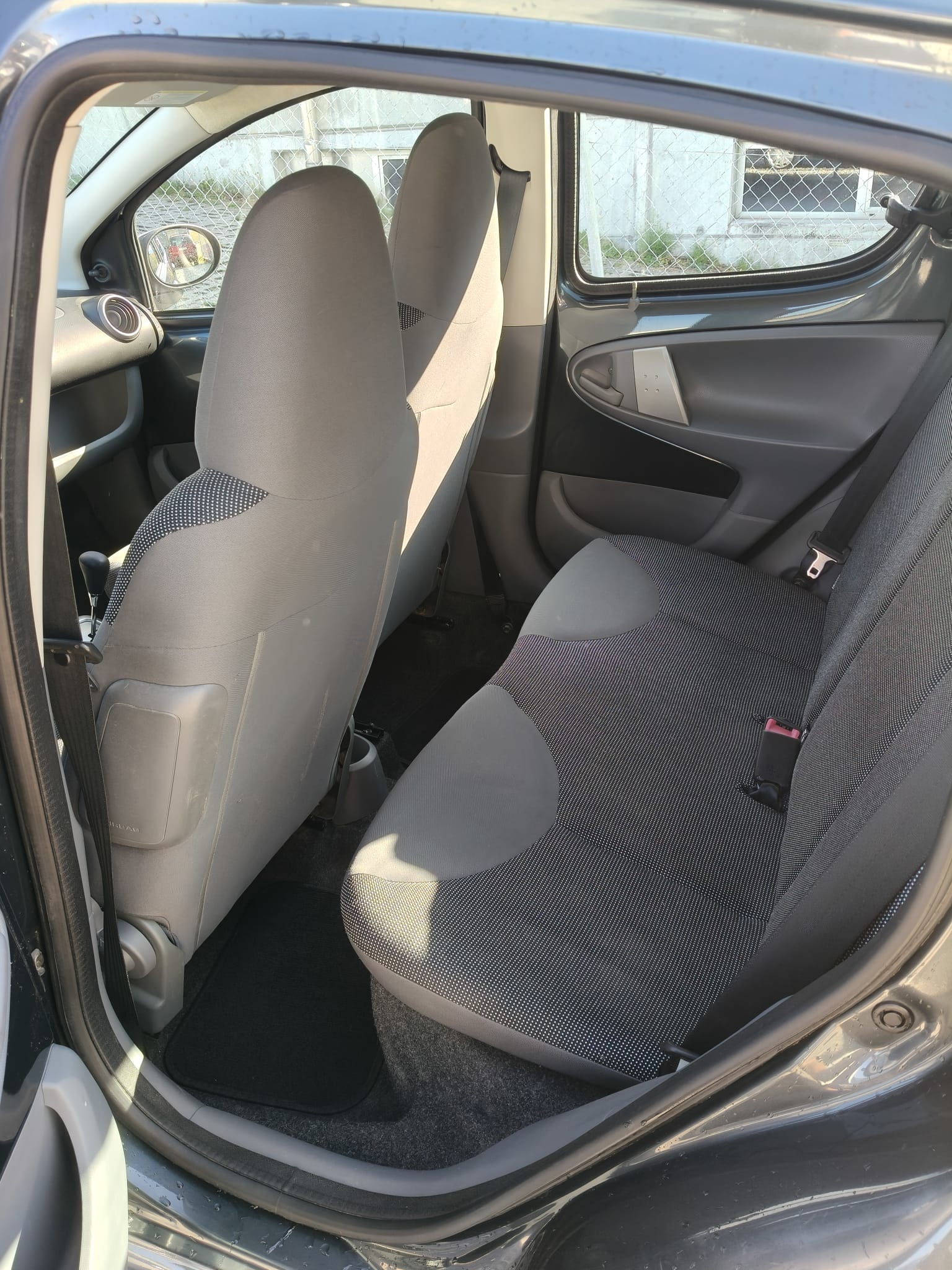PEUGEOT 107 1.0 Trendy-image-9