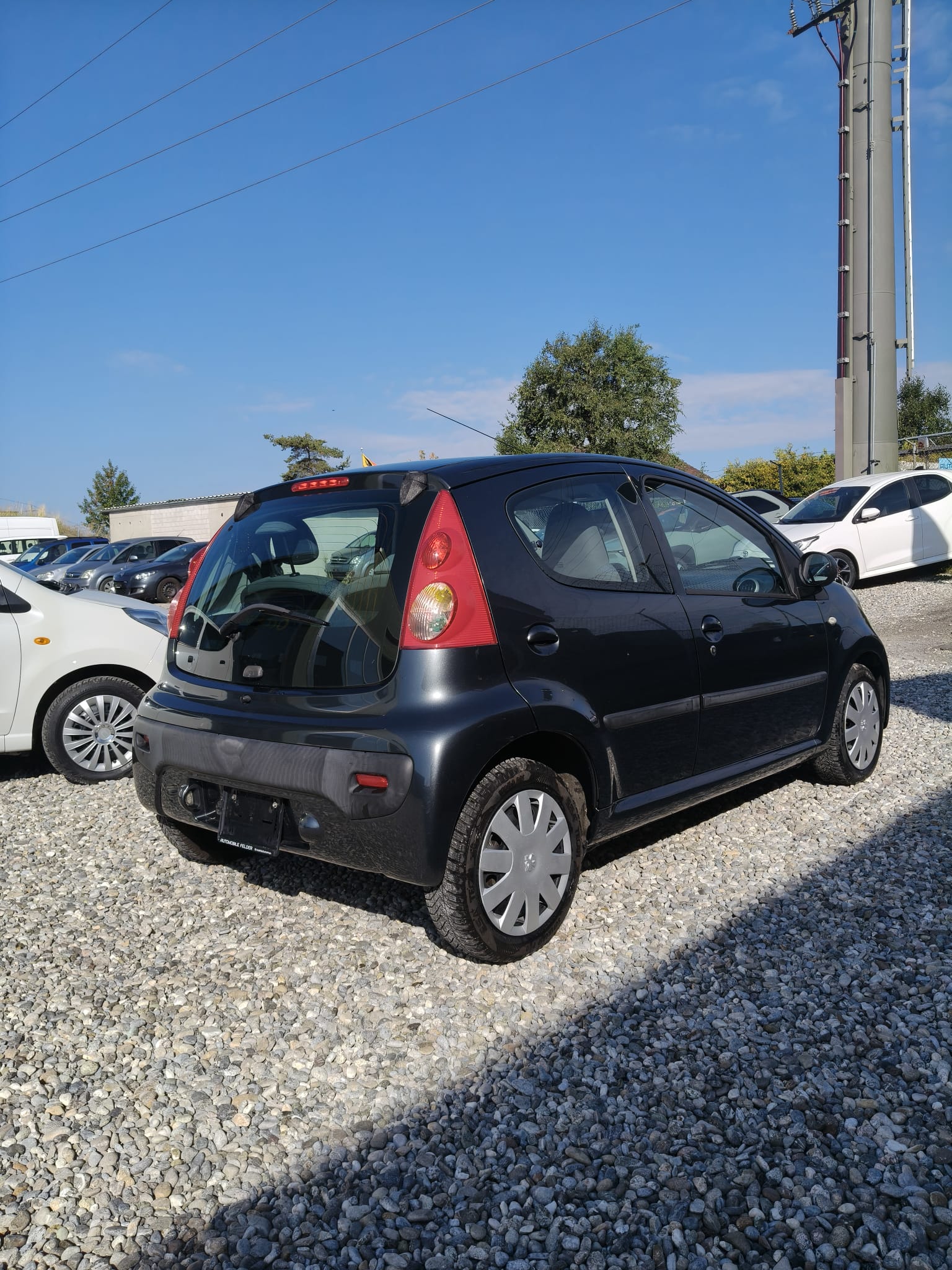 PEUGEOT 107 1.0 Trendy-image-4