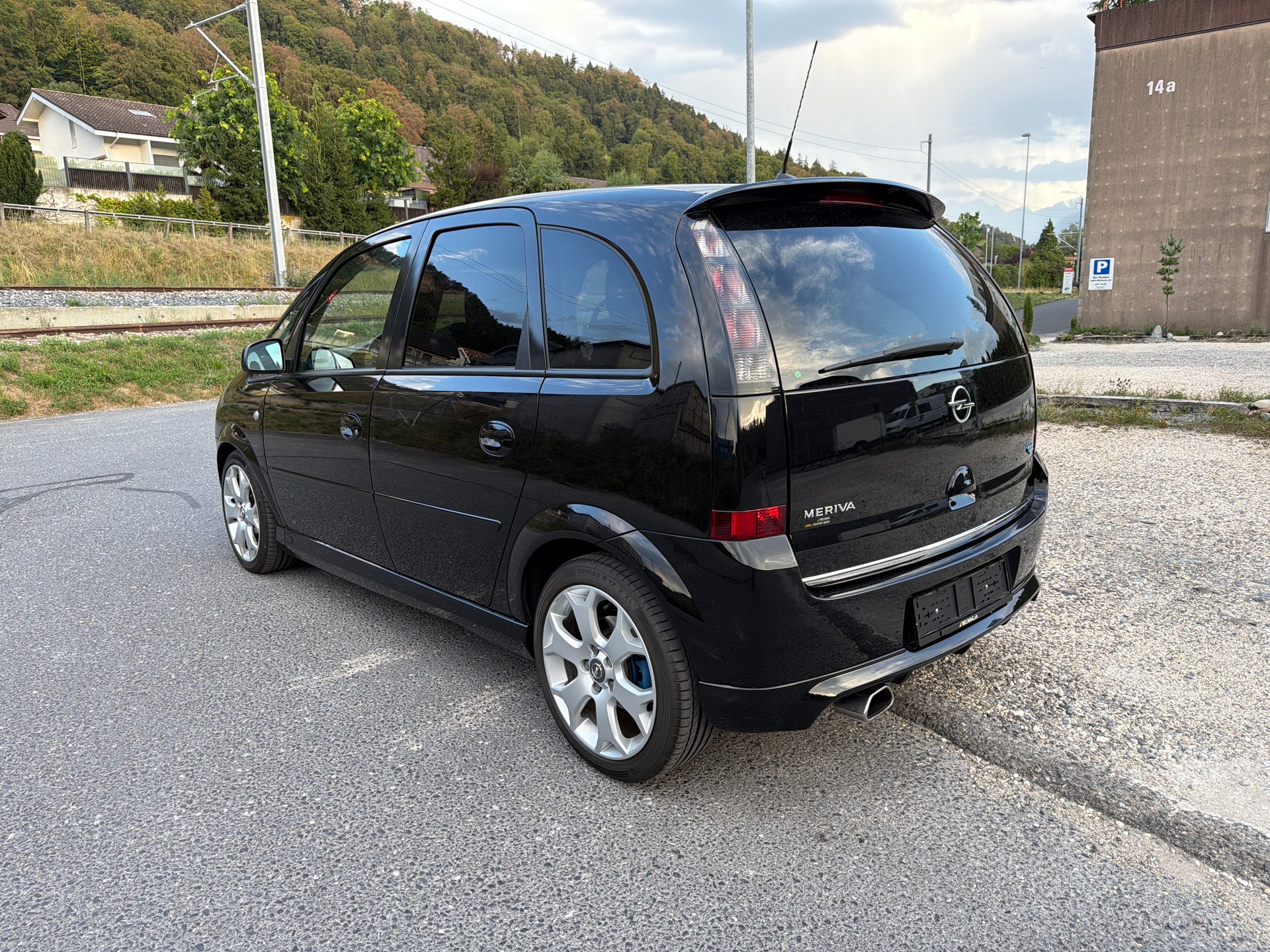 OPEL Meriva 1.6i 16V Turbo OPC-image-2