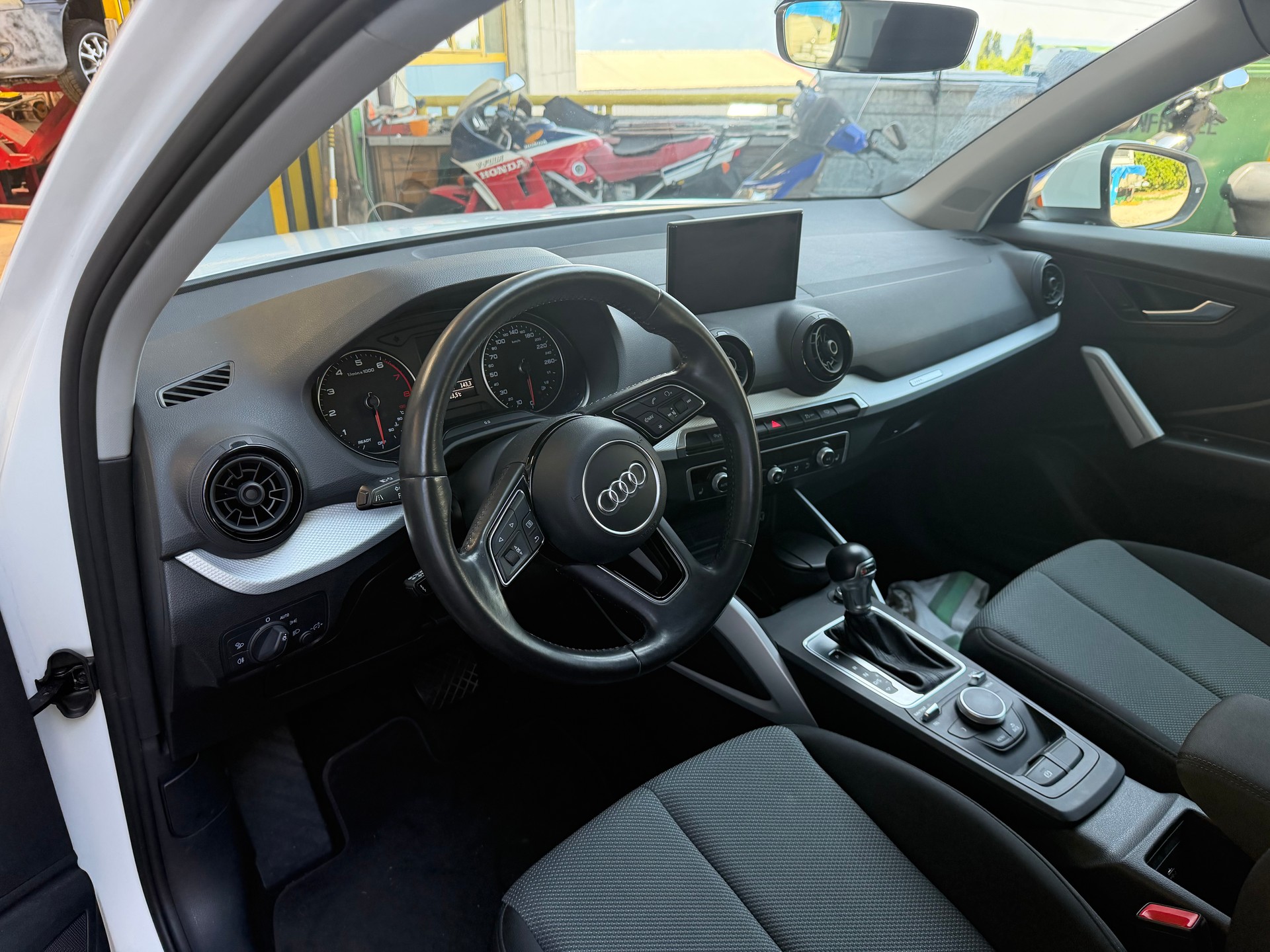 AUDI Q2 1.4 TFSI design S-tronic-image-1