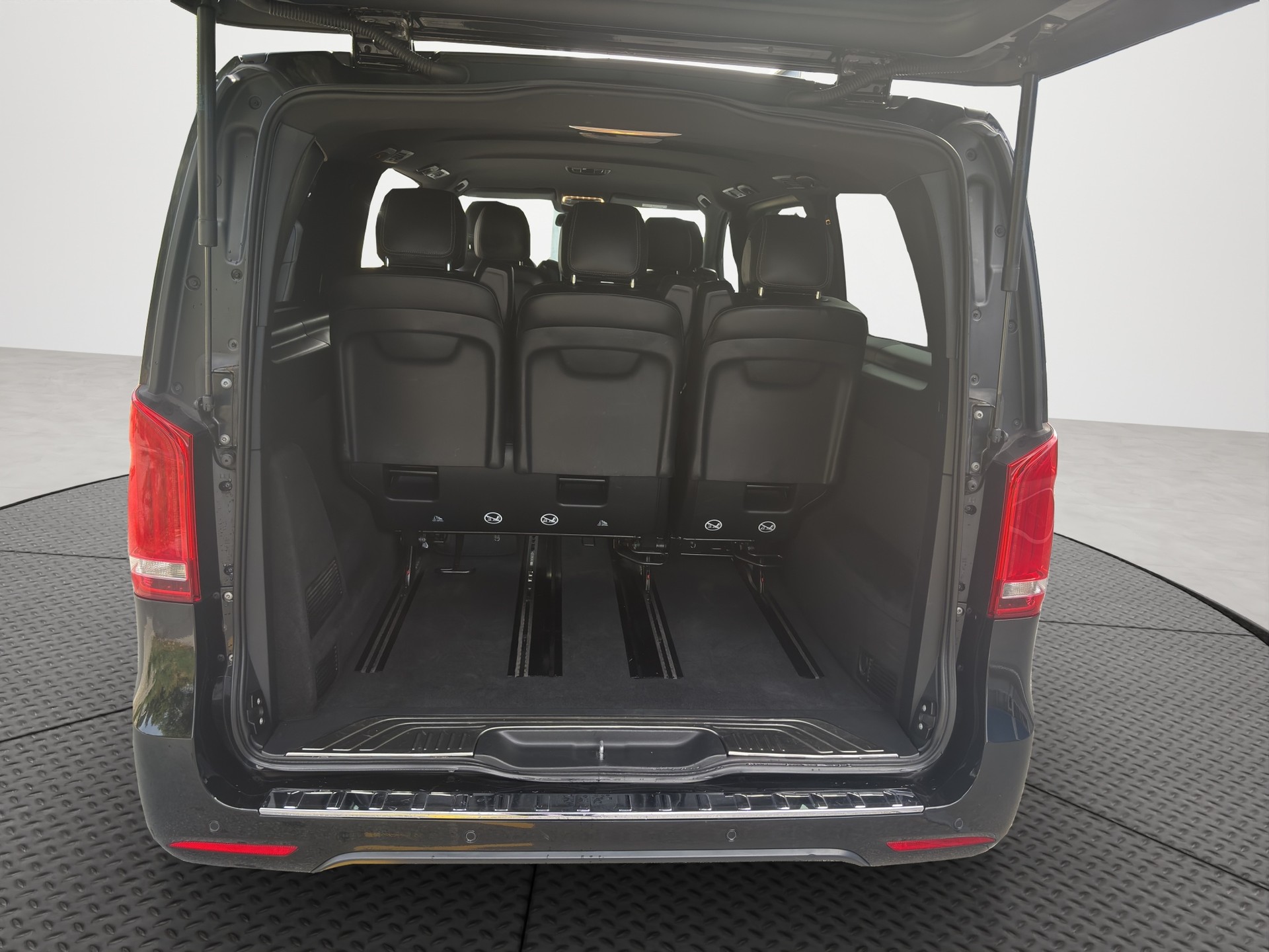 MERCEDES-BENZ V 300 d extralang Avantgarde 9G-Tronic-image-14
