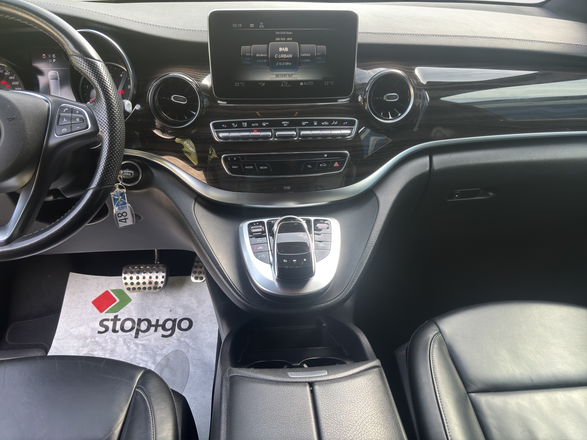 MERCEDES-BENZ V 300 d extralang Avantgarde 9G-Tronic-image-12