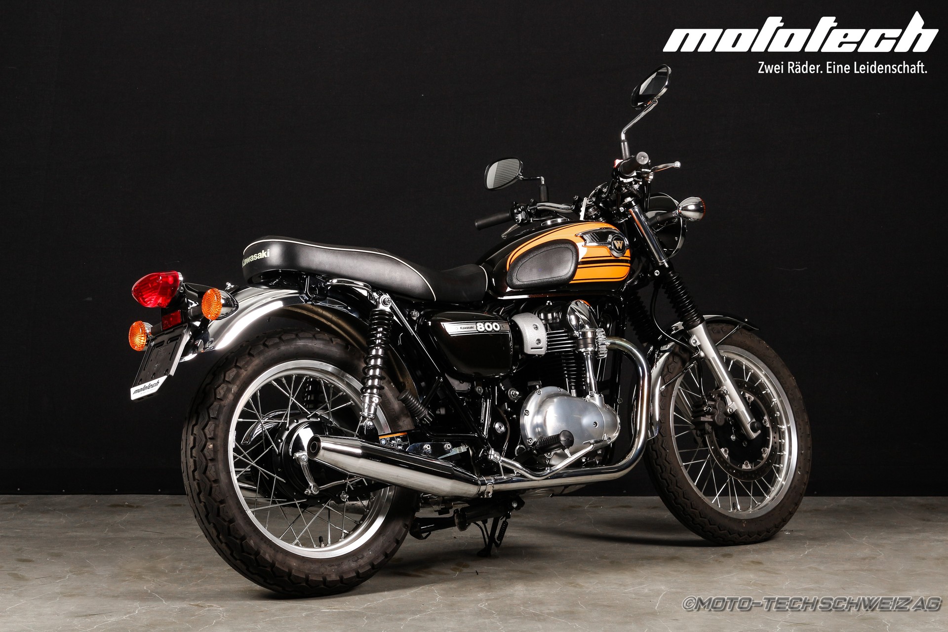 KAWASAKI W 800-showroom-element-1