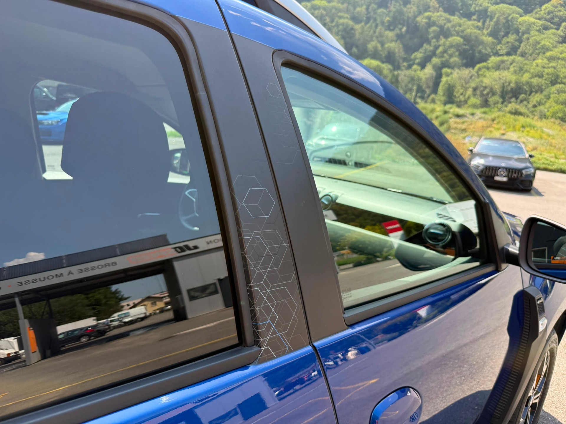 DACIA Duster TCe 150 Celebration 4x4-image-6