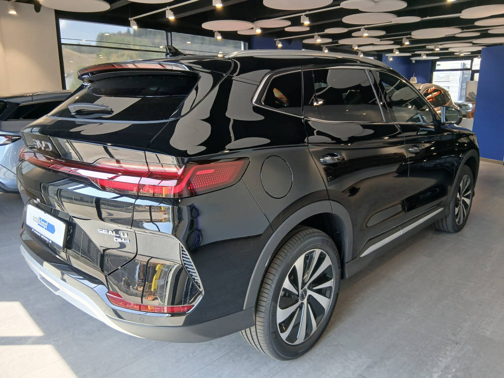 BYD Seal U DM-i Design AWD-image-6