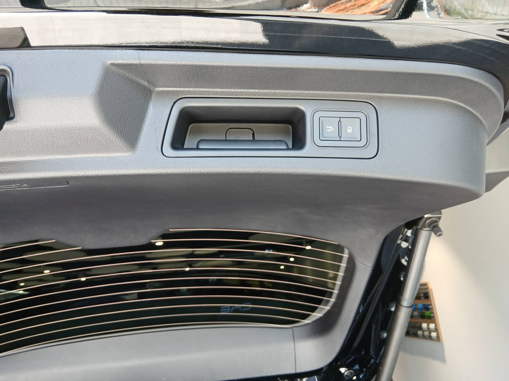 BYD Seal U DM-i Design AWD-image-17