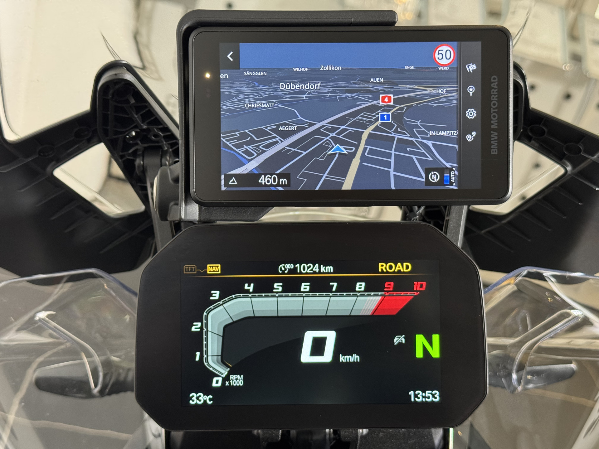 BMW R 1300 GS Triple Black mit Enduroschmiederäder-showroom-element-2