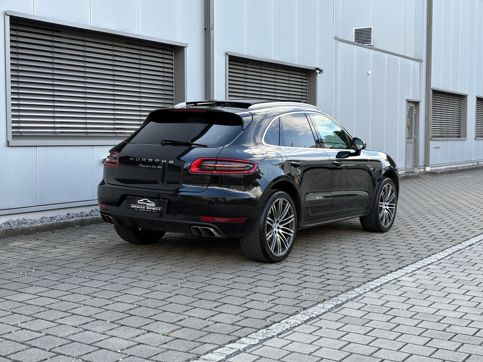 PORSCHE Macan Turbo PDK-image-8