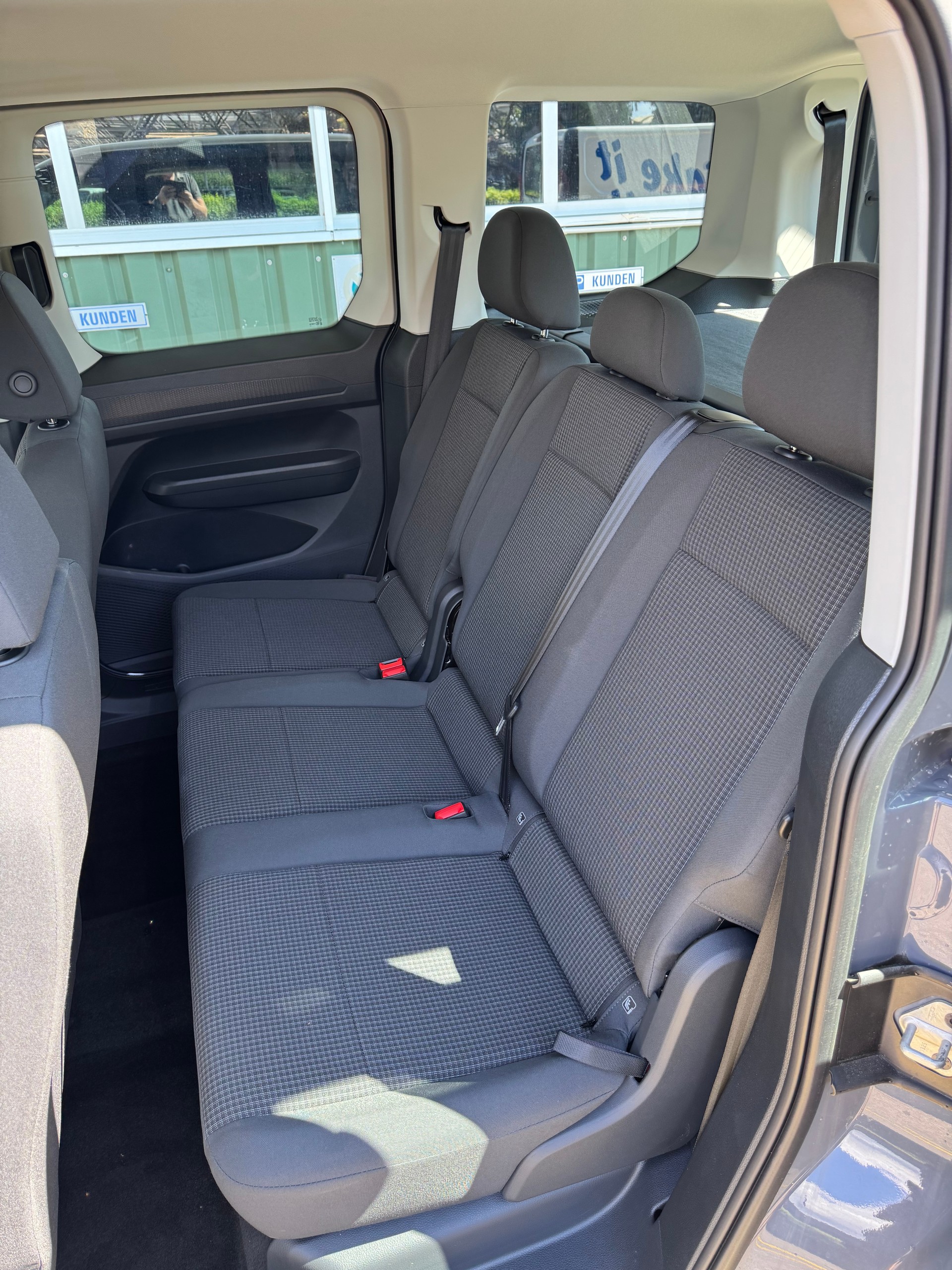 VW Caddy 2.0 TDI Life DSG 122 PS 2 Schiebetüren 5 Jahre Garantie mit 39 % Rabatt !-image-16