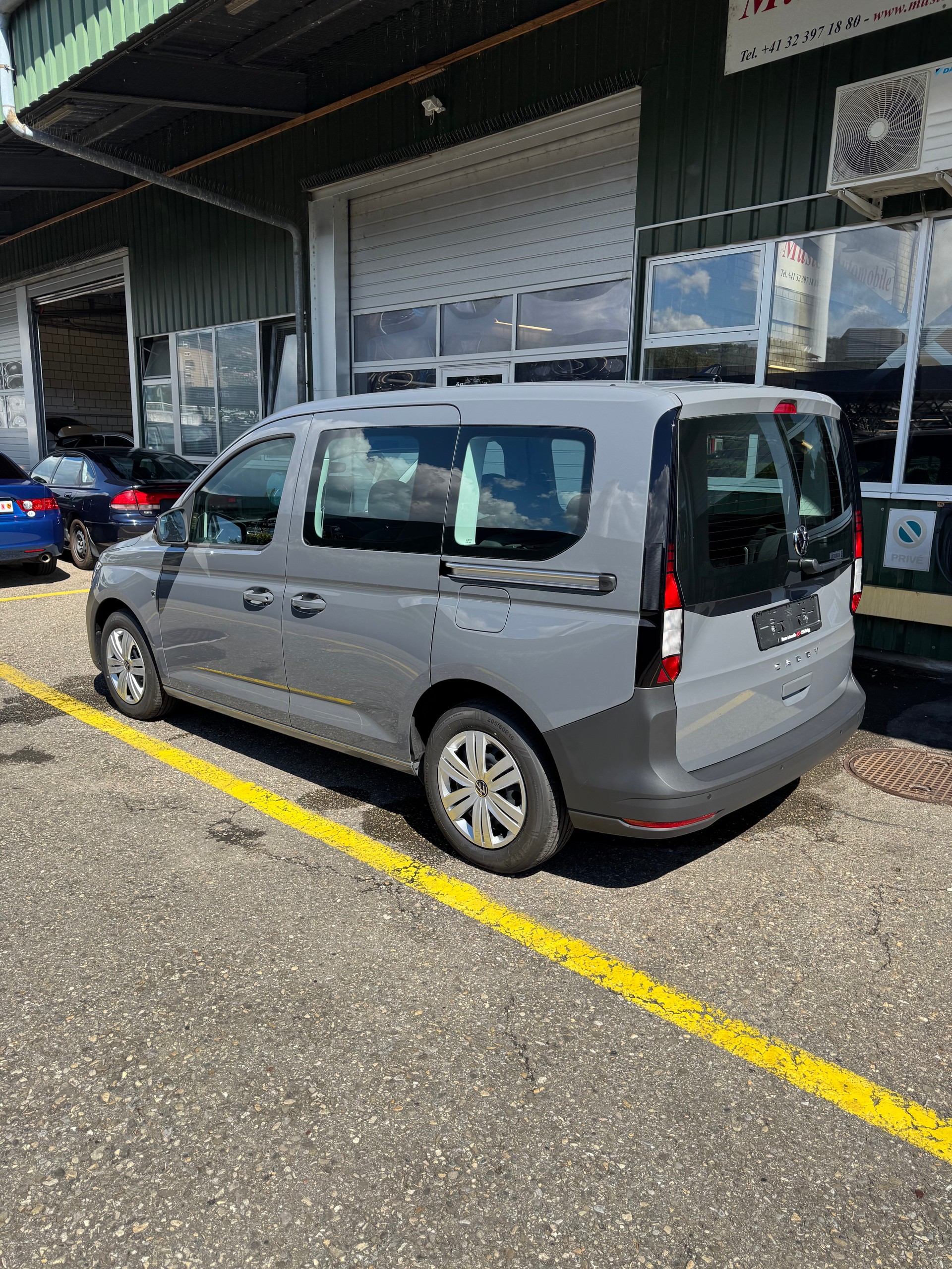 VW Caddy 2.0 TDI Life DSG 122 PS 2 Schiebetüren 5 Jahre Garantie mit 39 % Rabatt !-image-1