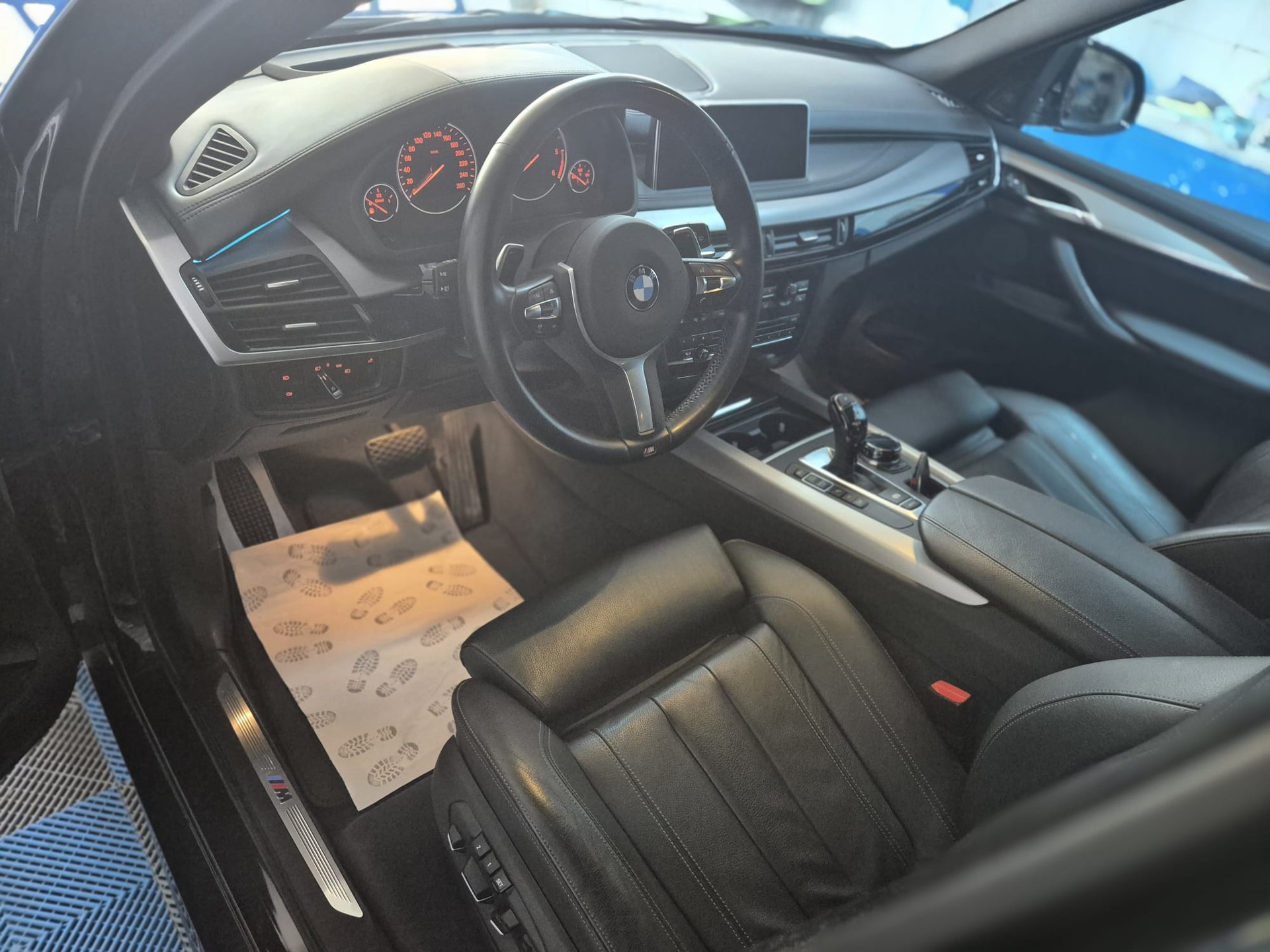 BMW X5 xDrive 40d Pure M Sport Steptronic-image-8